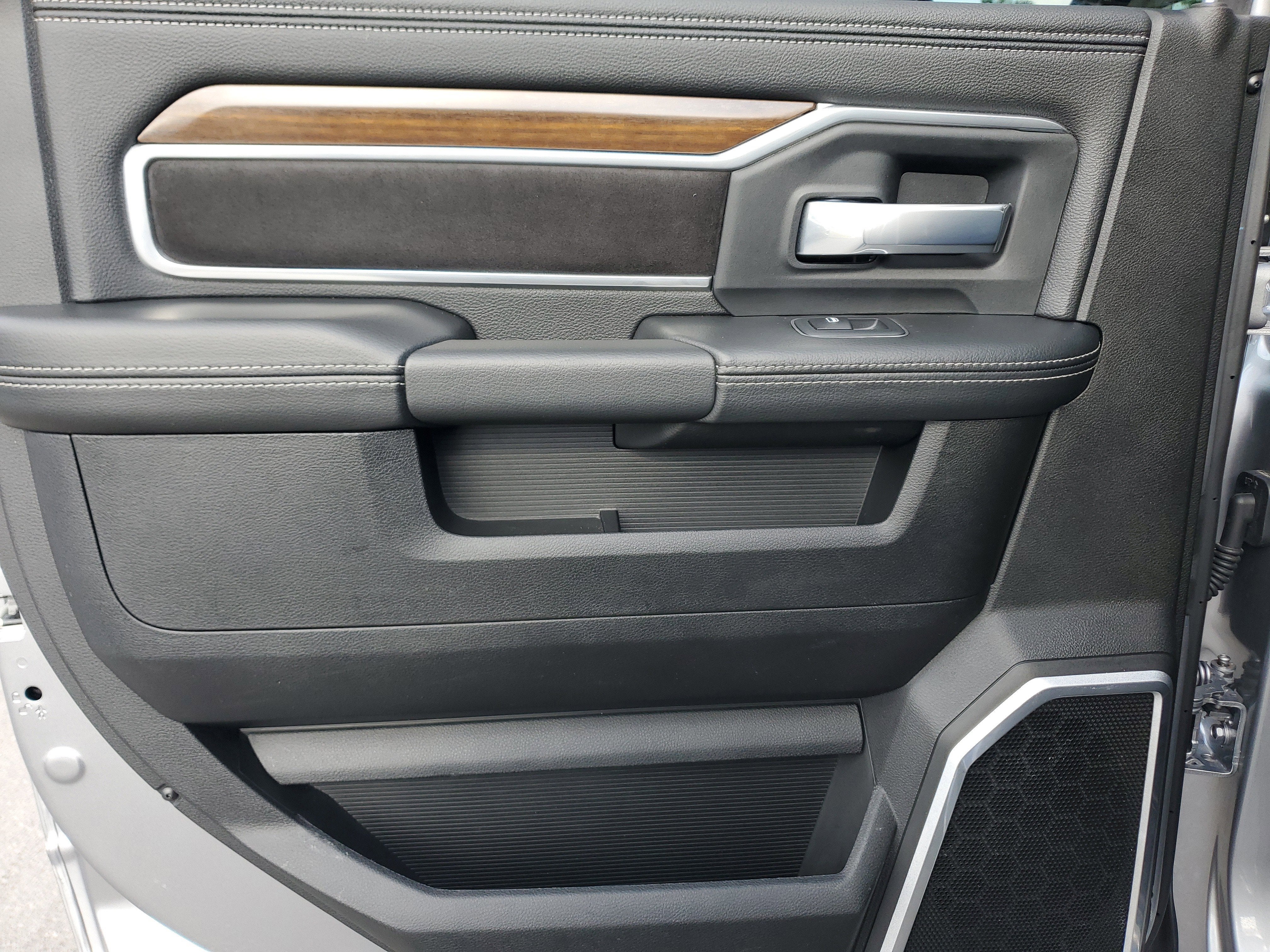 2024 RAM 2500 Laramie 4WD Diesel