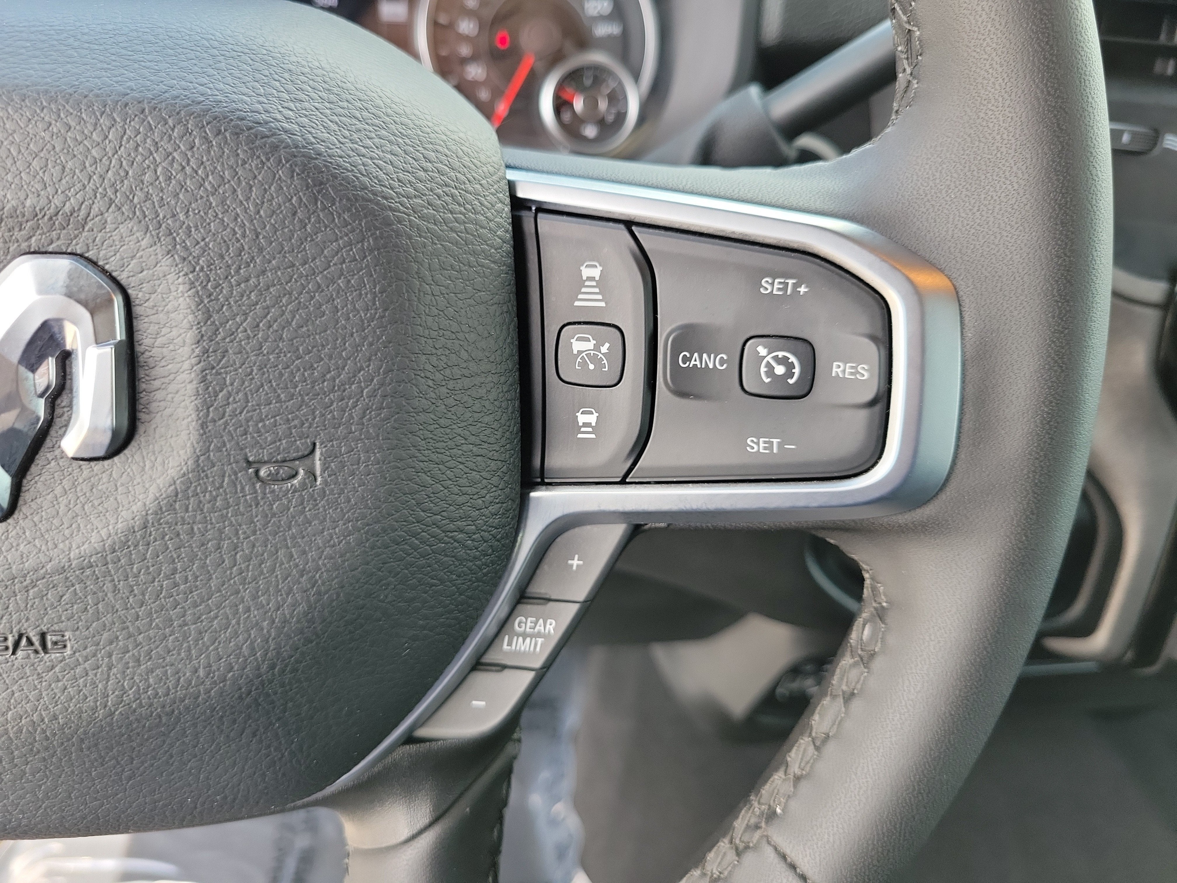 2025 RAM 2500 Tradesman 4WD