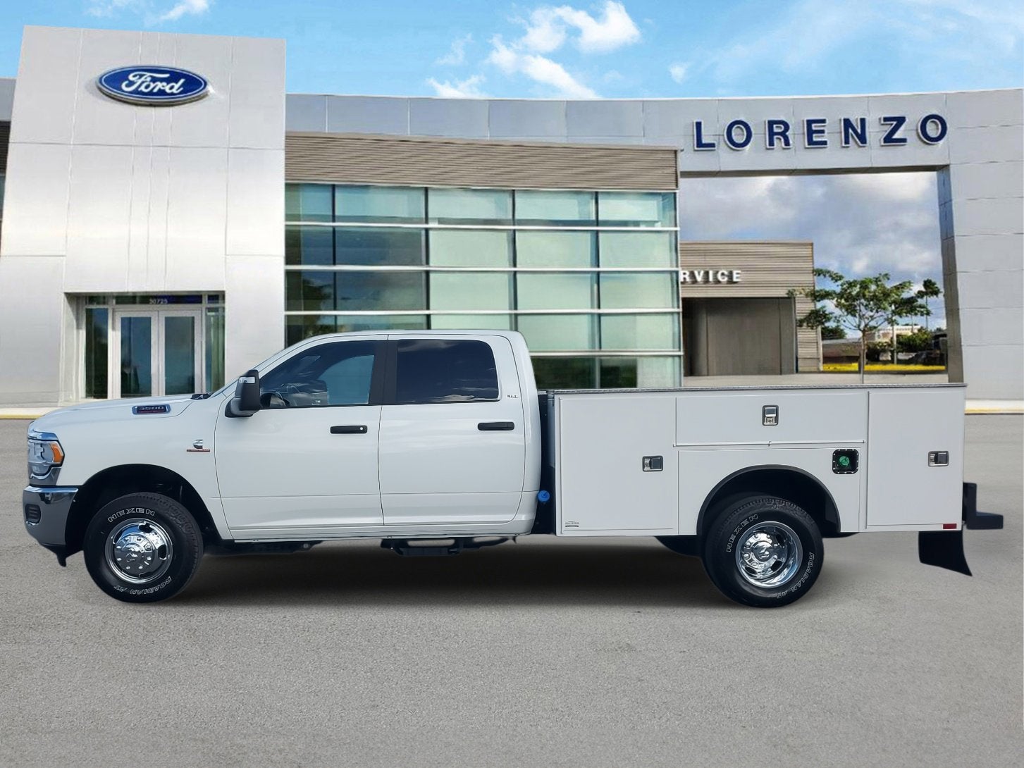 2024 RAM 3500 Chassis Cab SLT