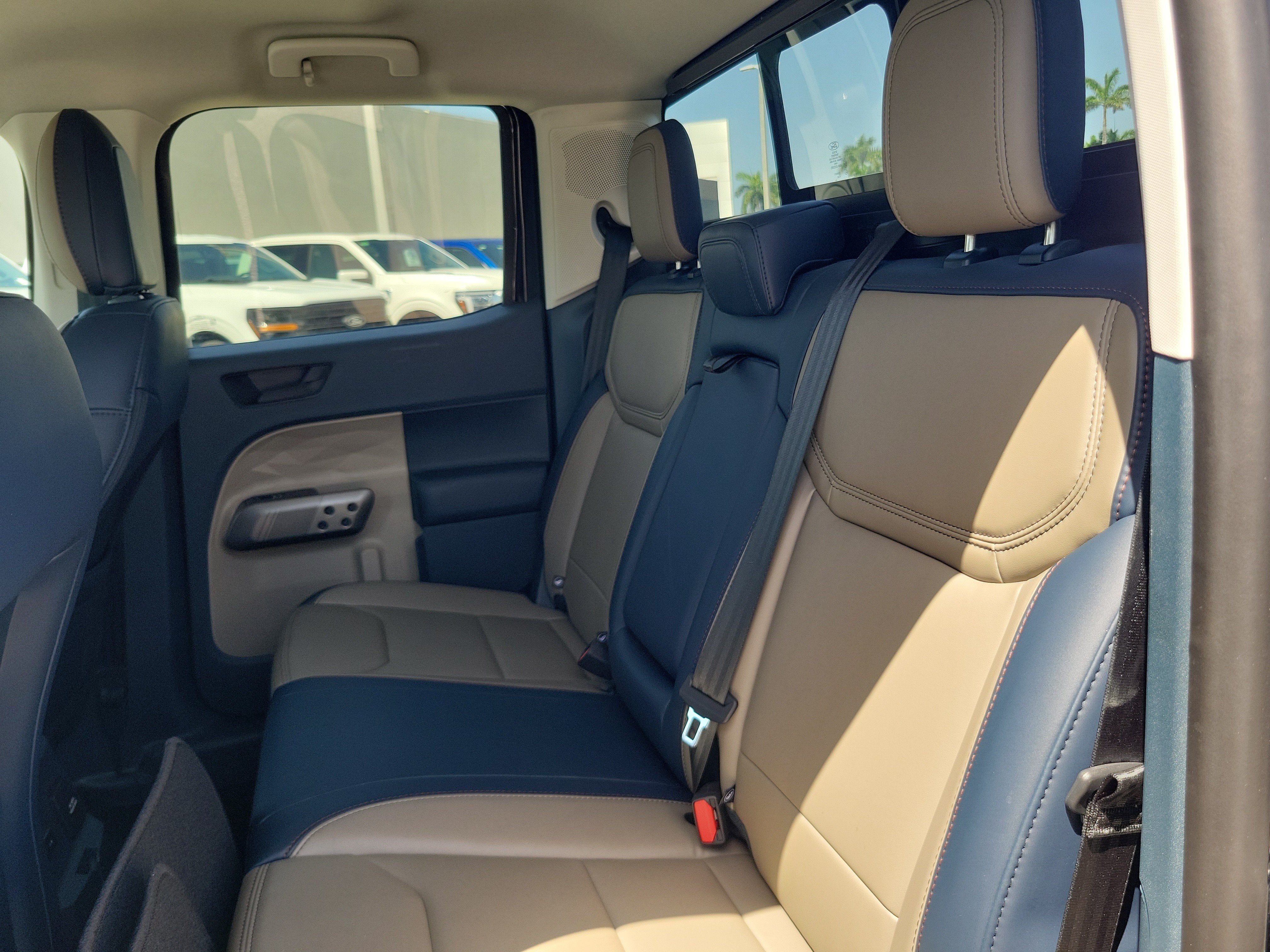 2025 Ford Maverick LARIAT 4WD