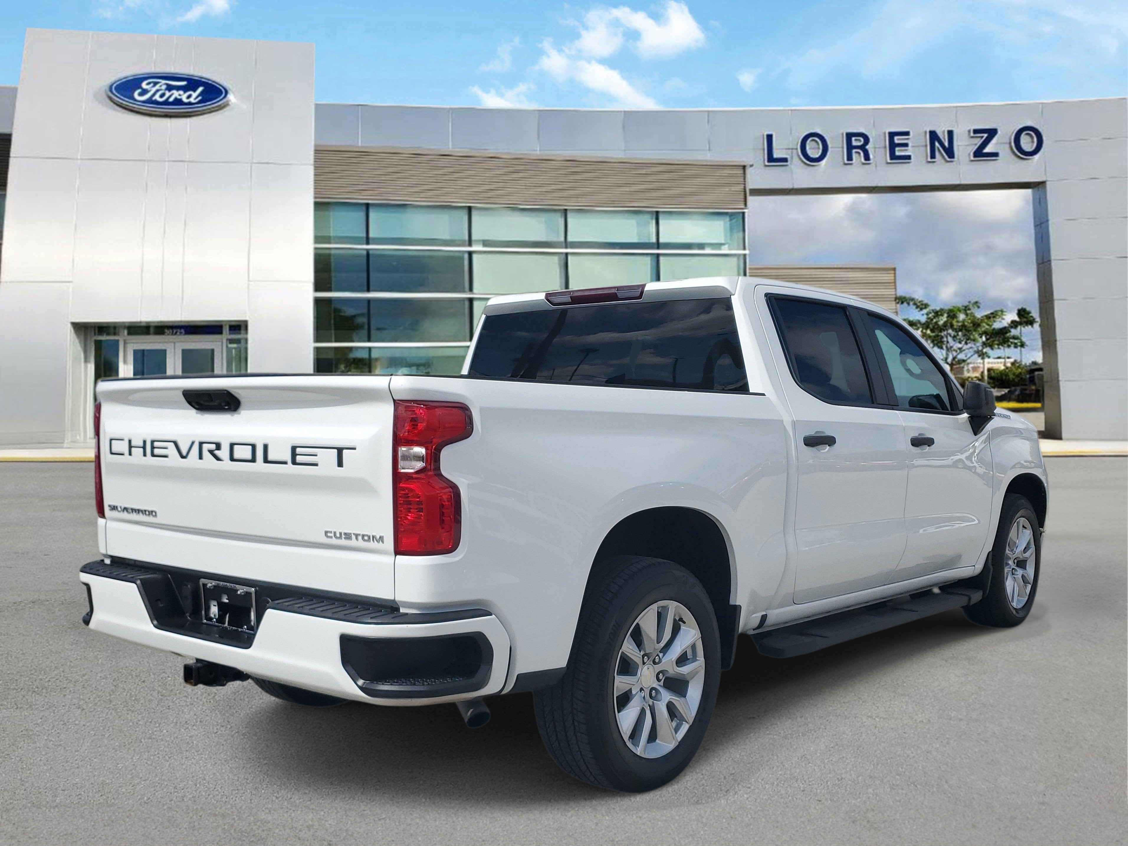 2023 Chevrolet Silverado 1500 Custom