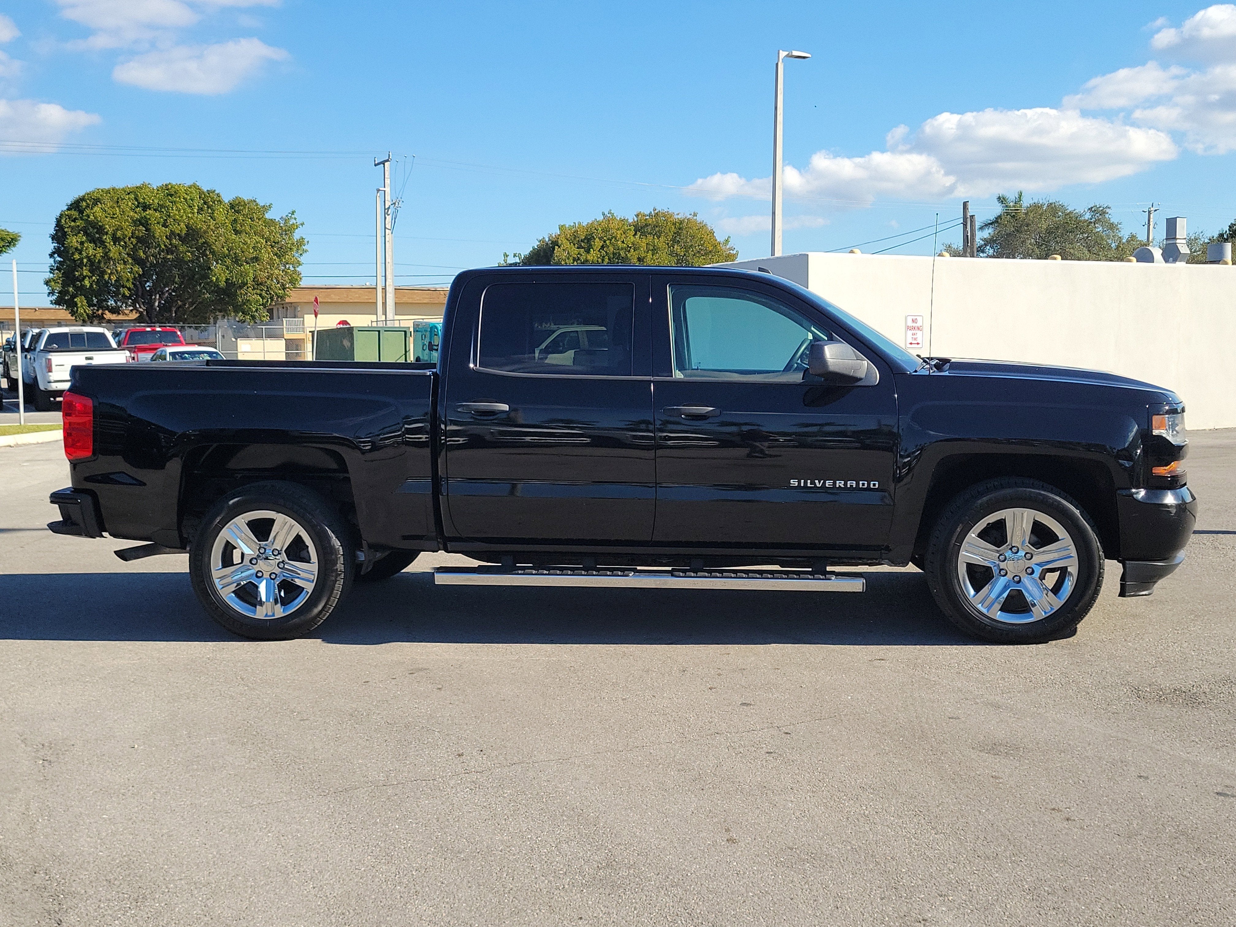 2018 Chevrolet Silverado 1500 Custom