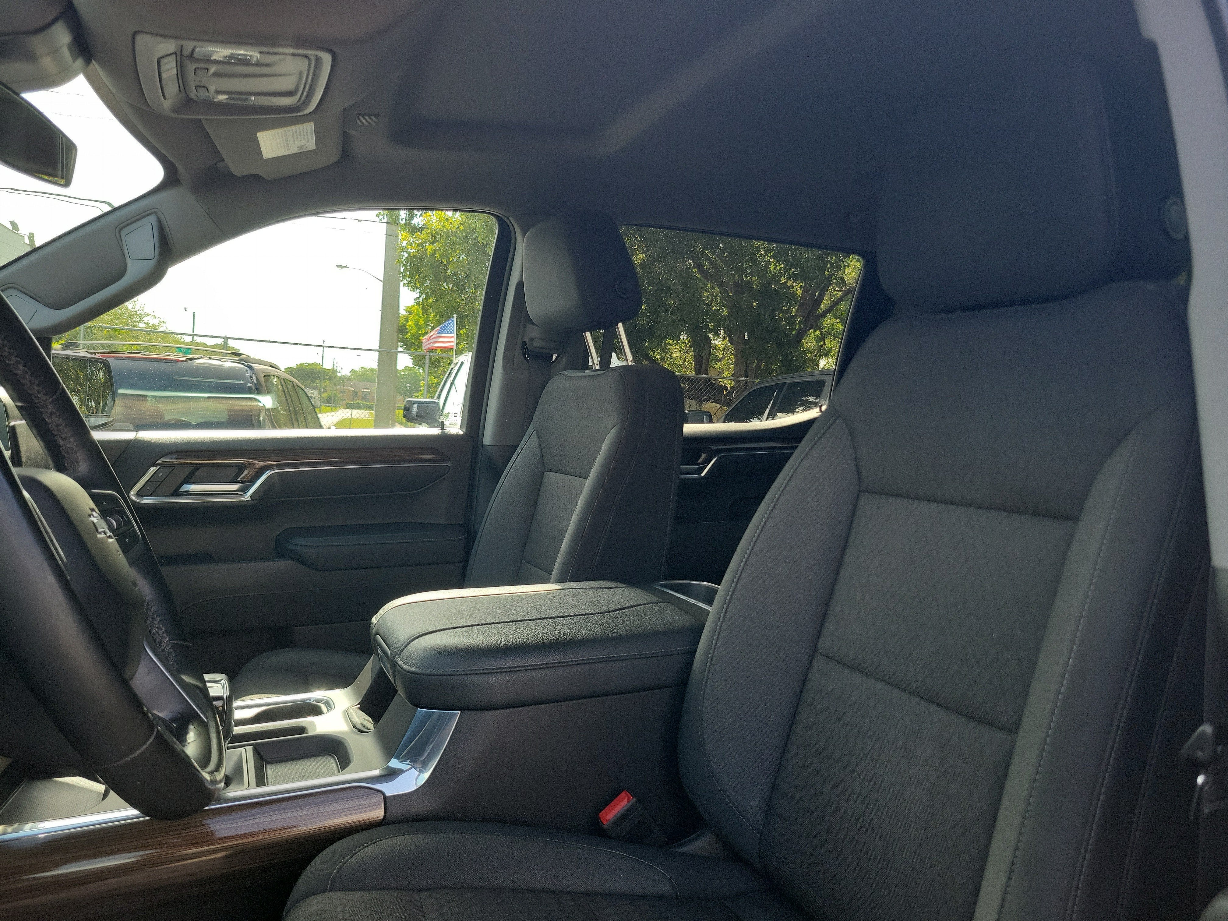 2023 Chevrolet Silverado 1500 LT Trail Boss 4WD Diesel