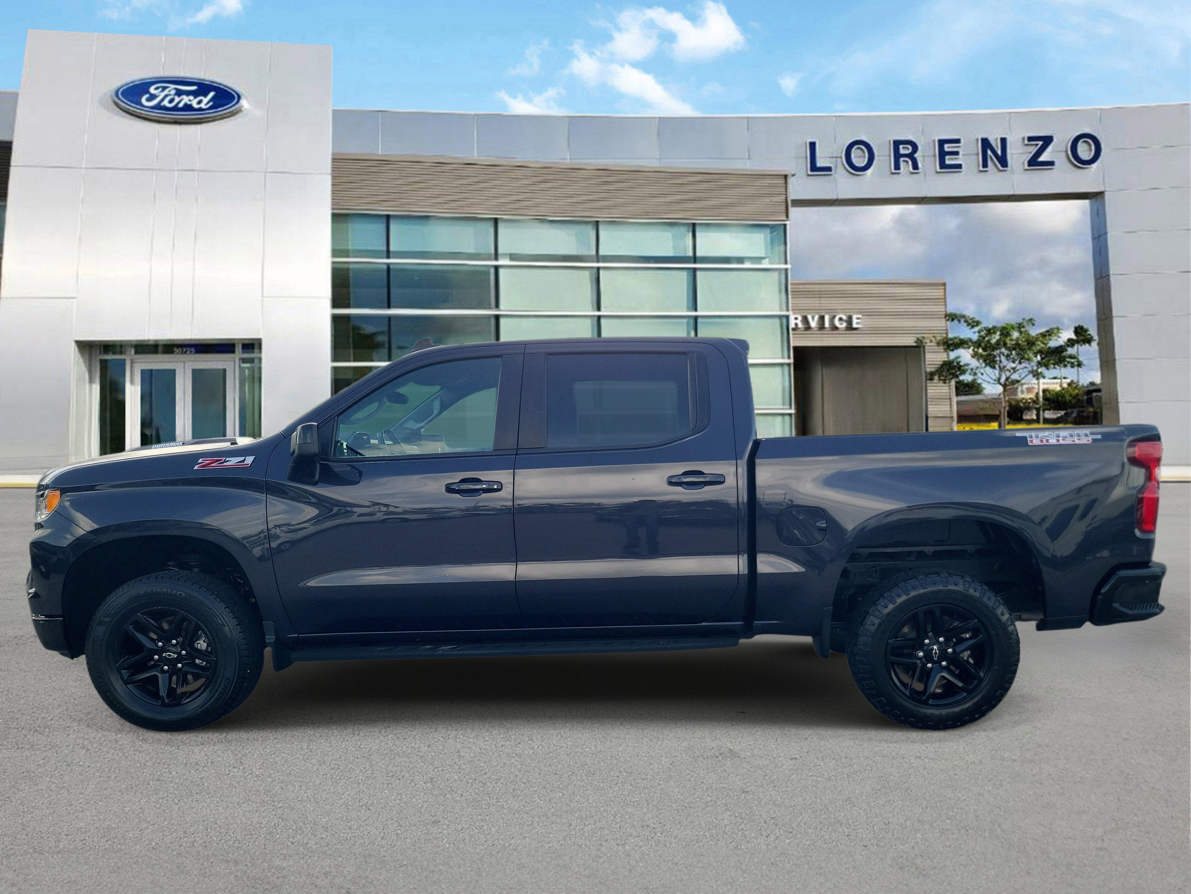 2023 Chevrolet Silverado 1500 LT Trail Boss 4WD Diesel