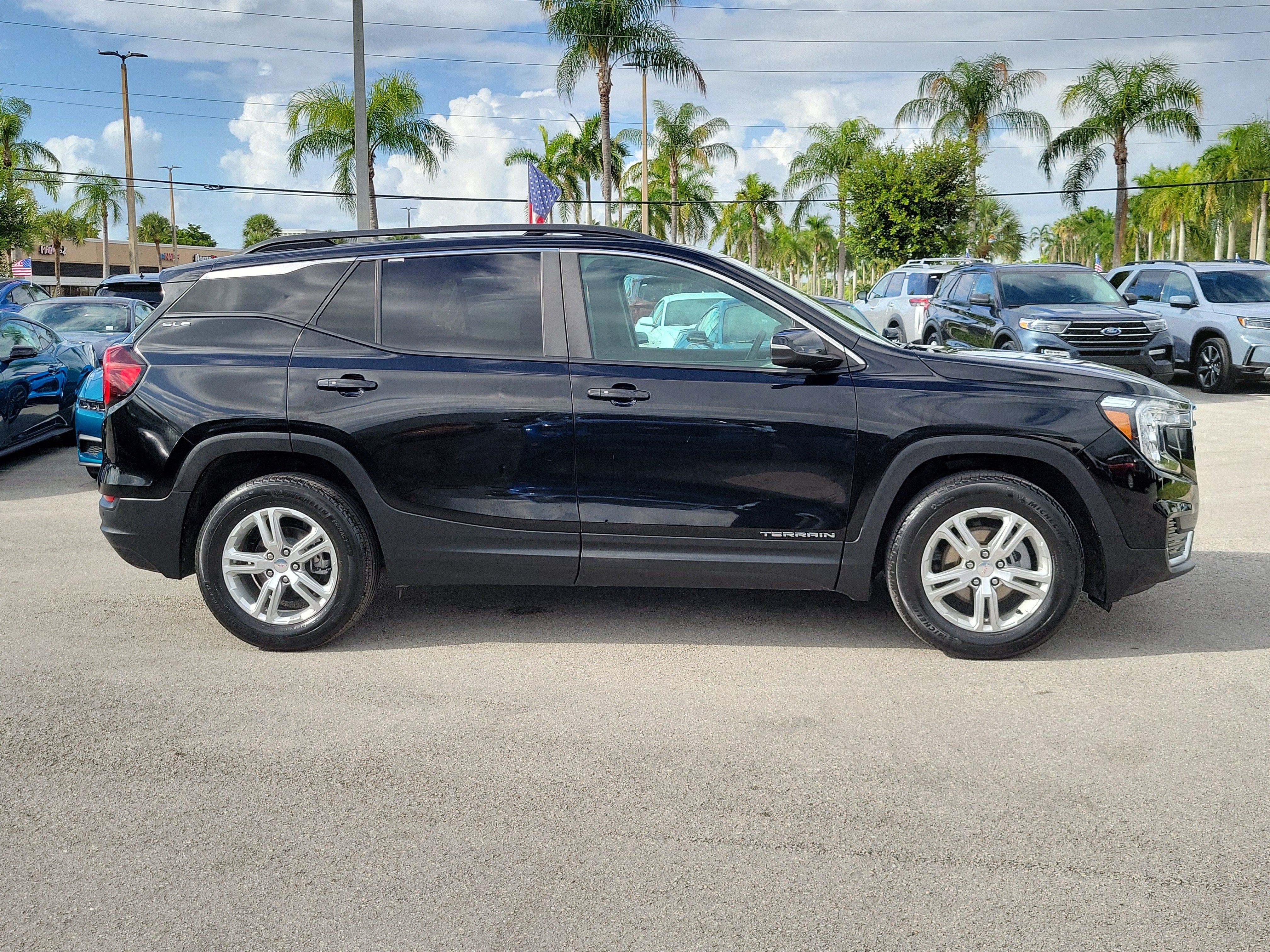2023 GMC Terrain SLE