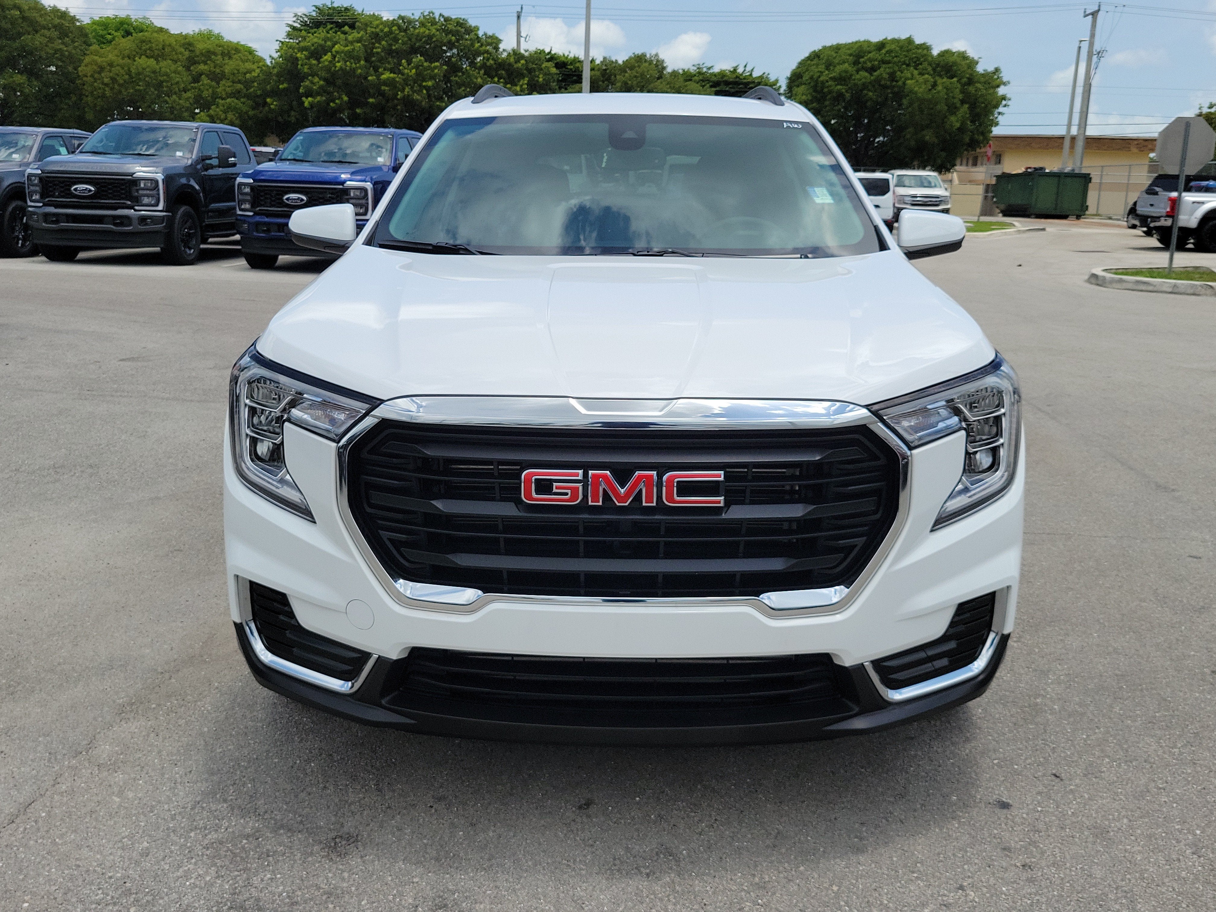 2024 GMC Terrain SLE