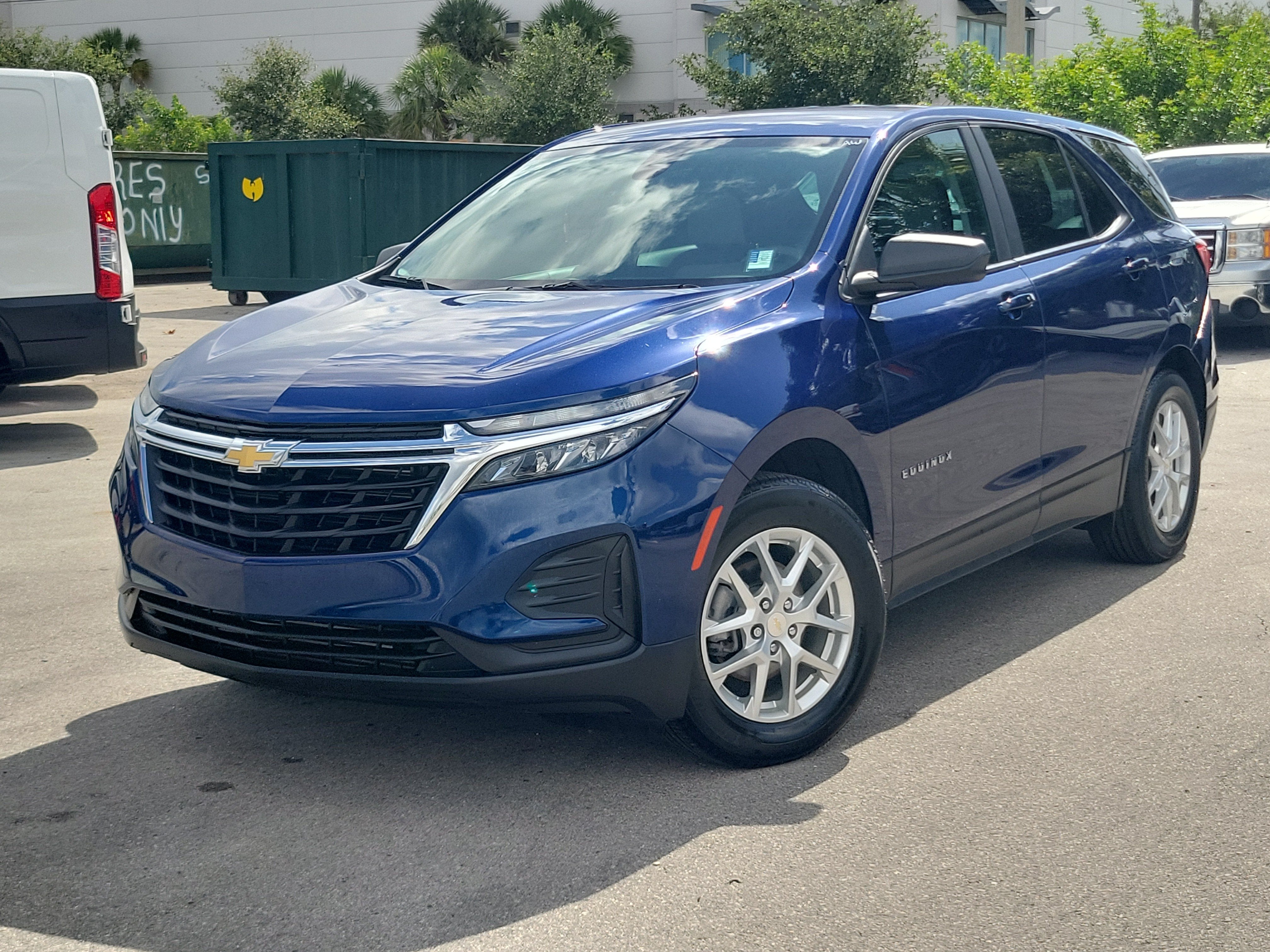 2023 Chevrolet Equinox LS