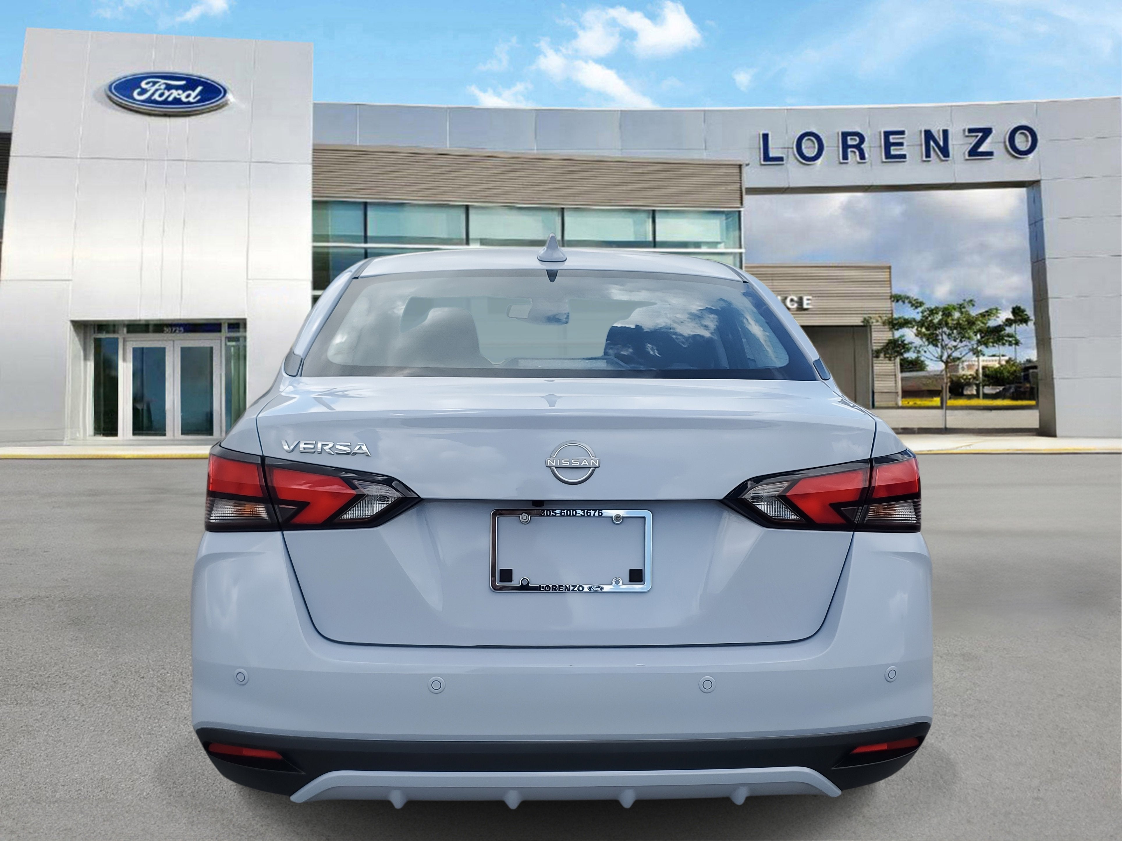 2025 Nissan Versa SV