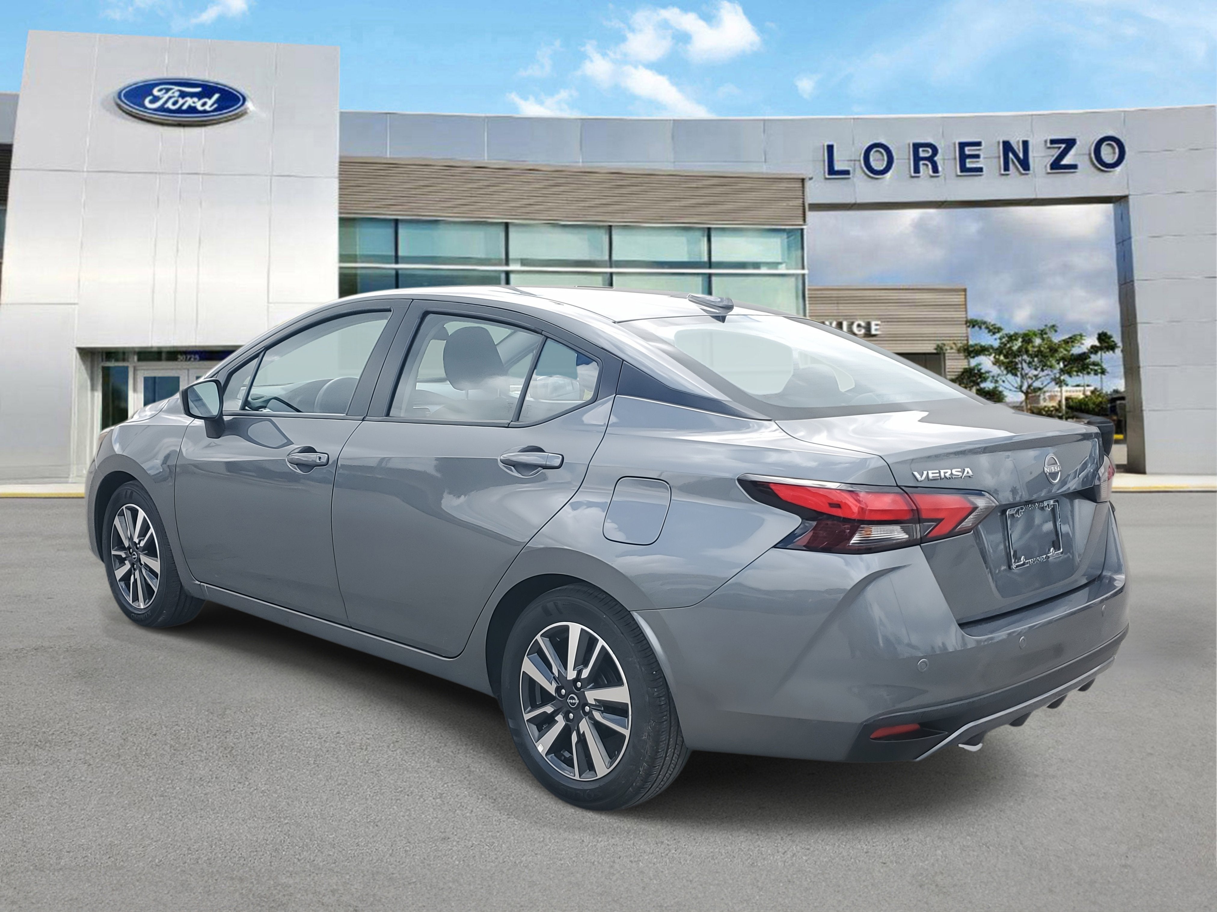 2025 Nissan Versa SV