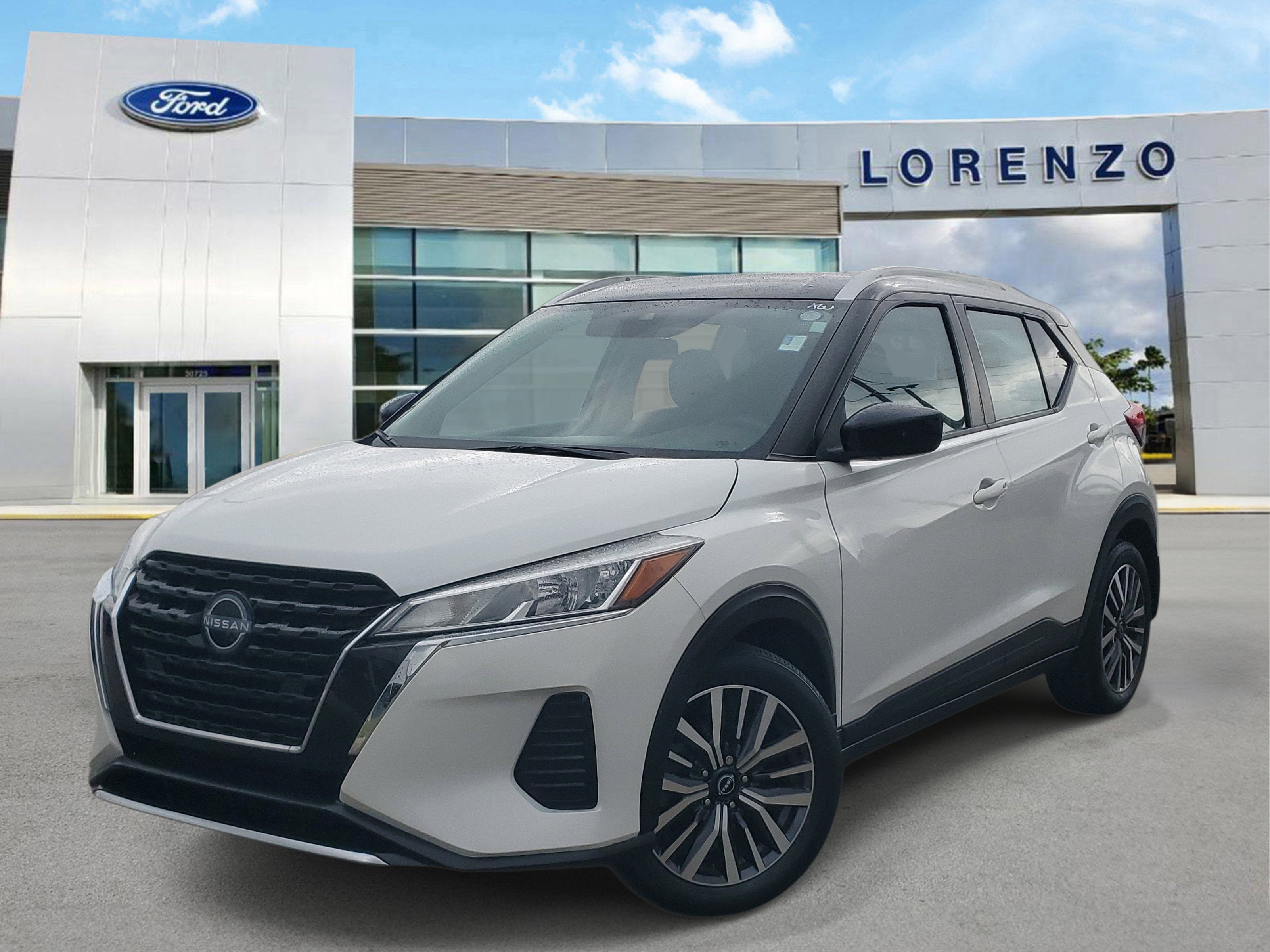 2023 Nissan Kicks SV