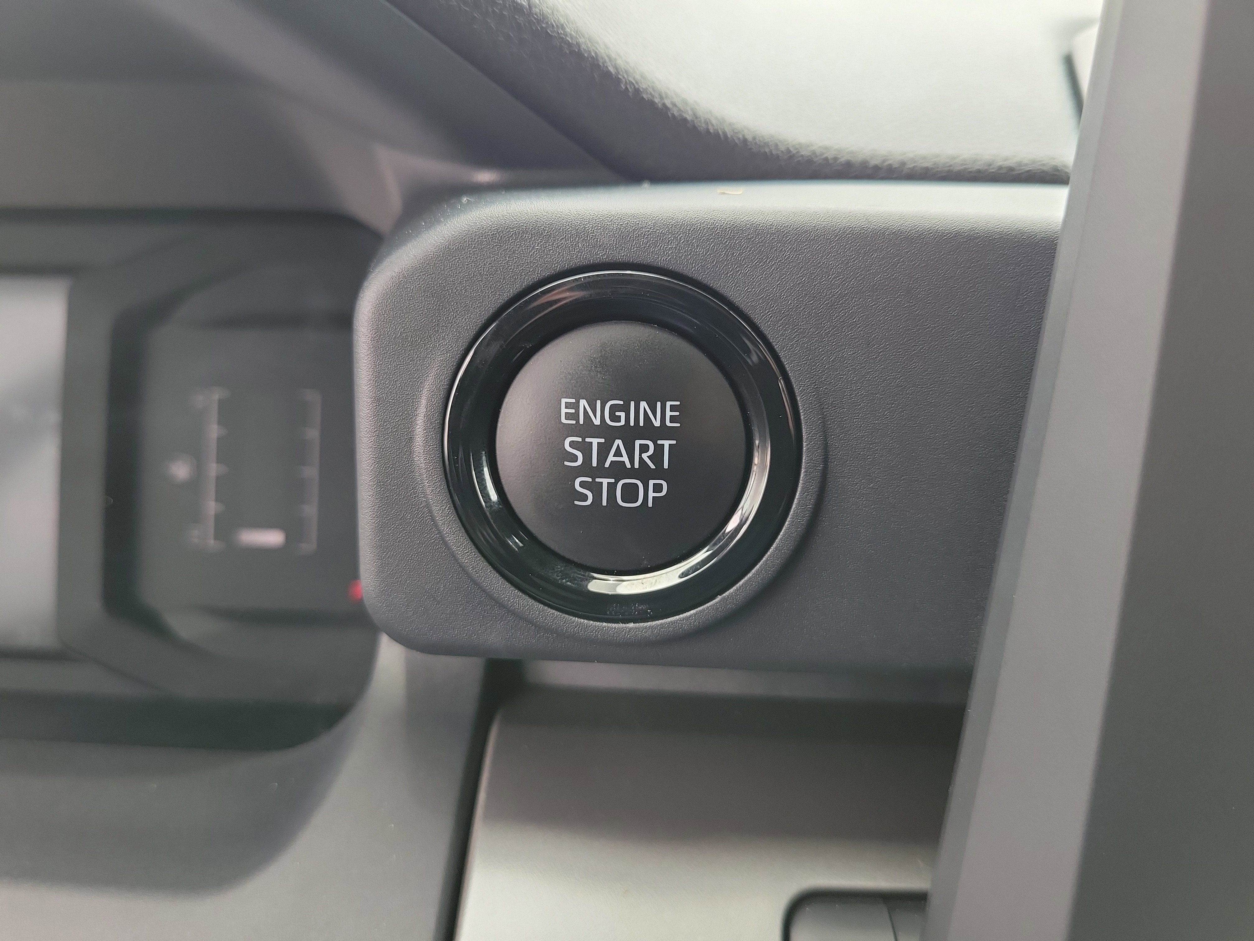 2024 Toyota Tacoma 2WD SR5