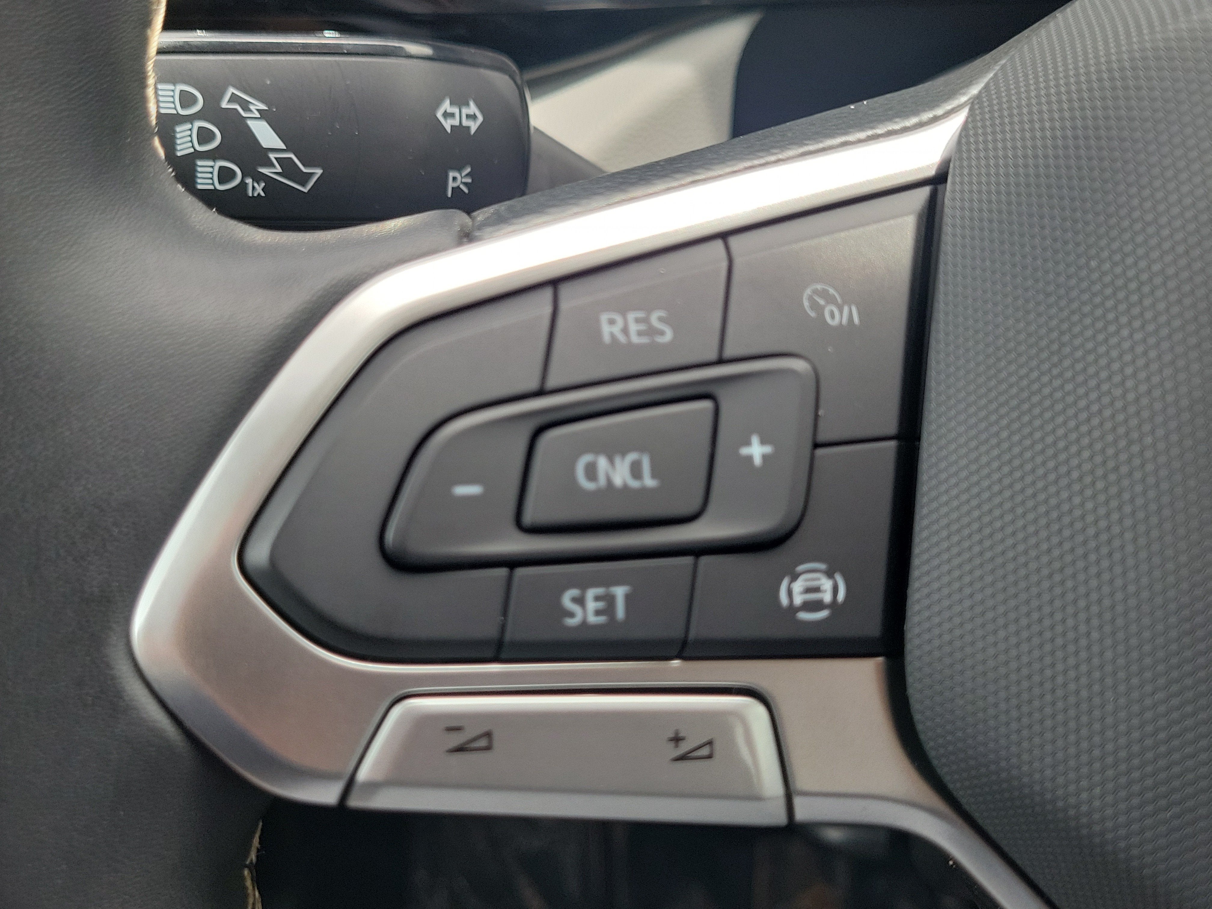 2023 Volkswagen Taos S