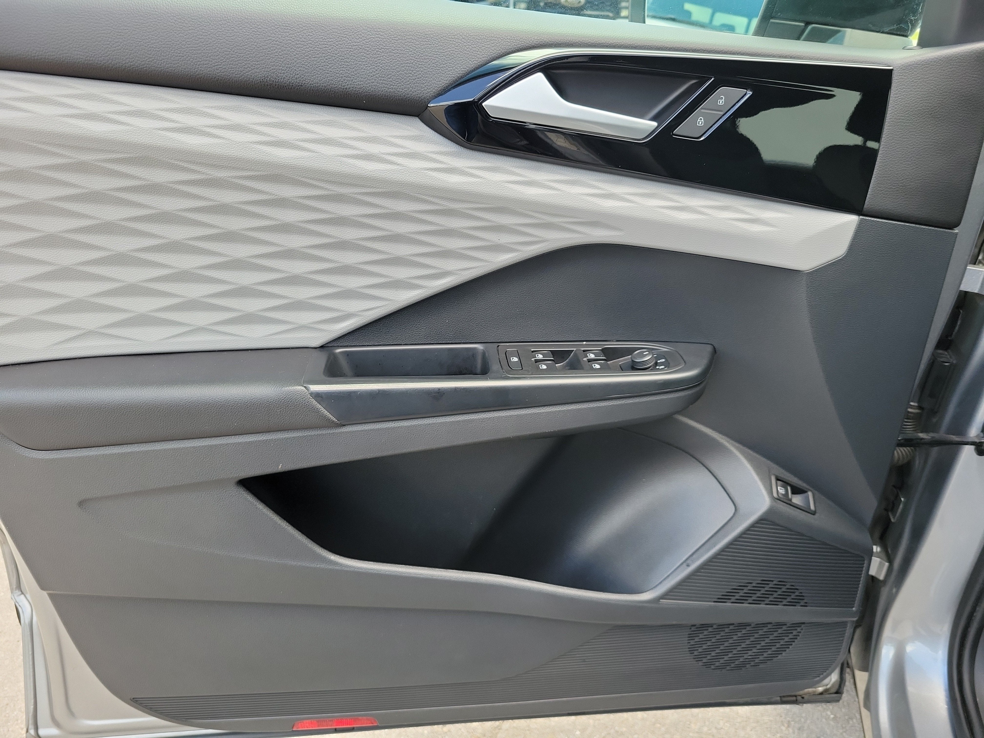 2023 Volkswagen Taos S