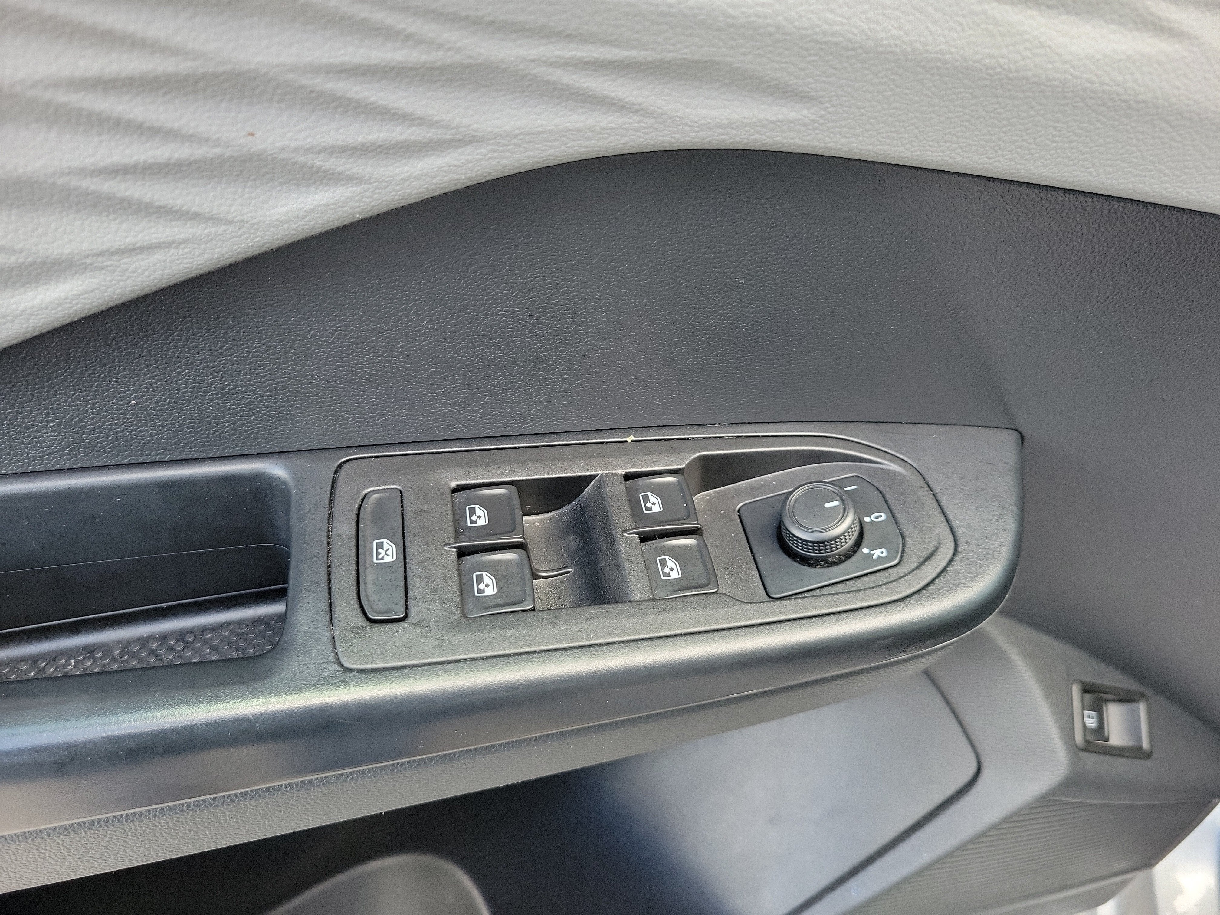 2023 Volkswagen Taos S