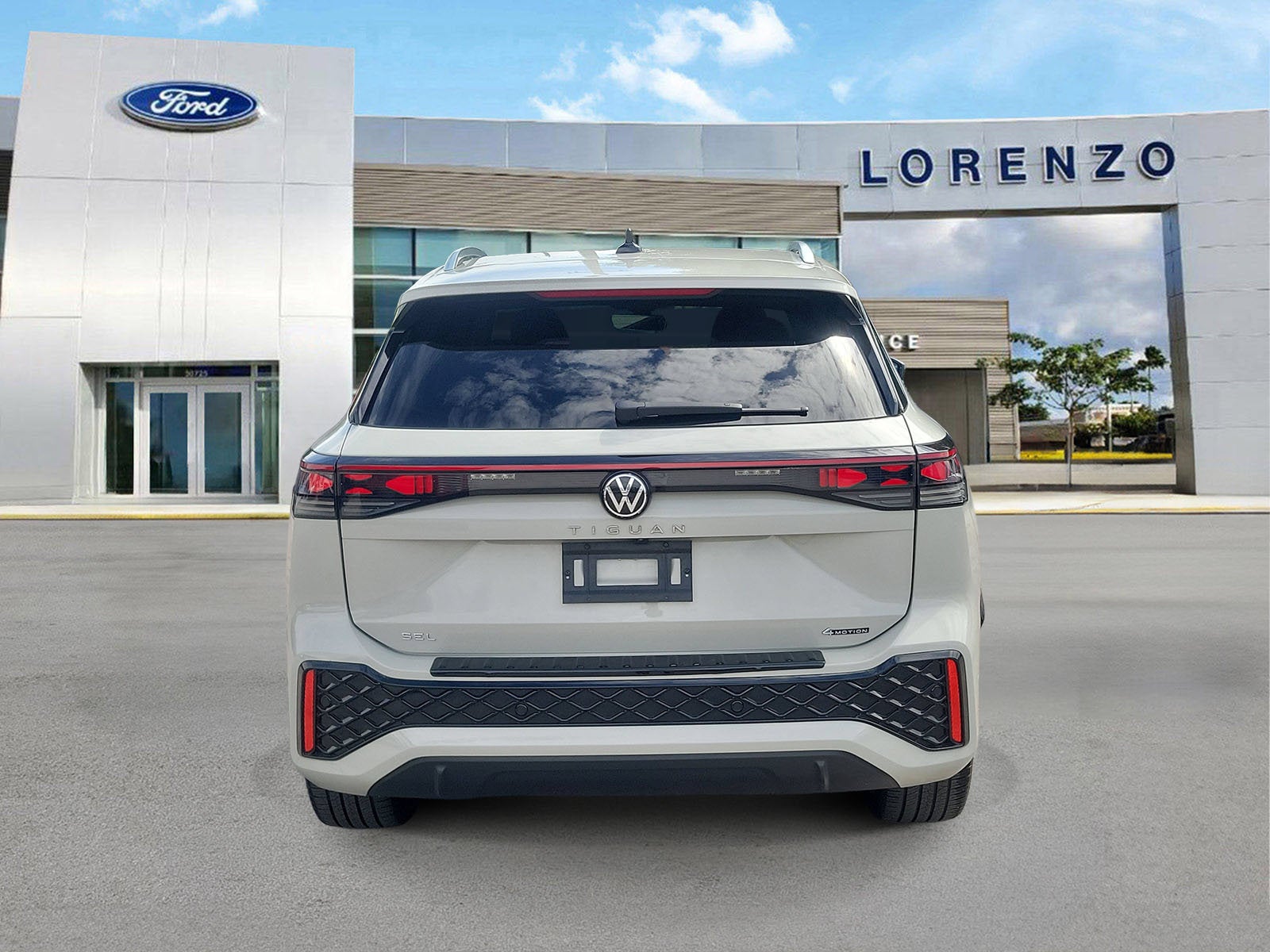 2025 Volkswagen Tiguan SEL R-Line