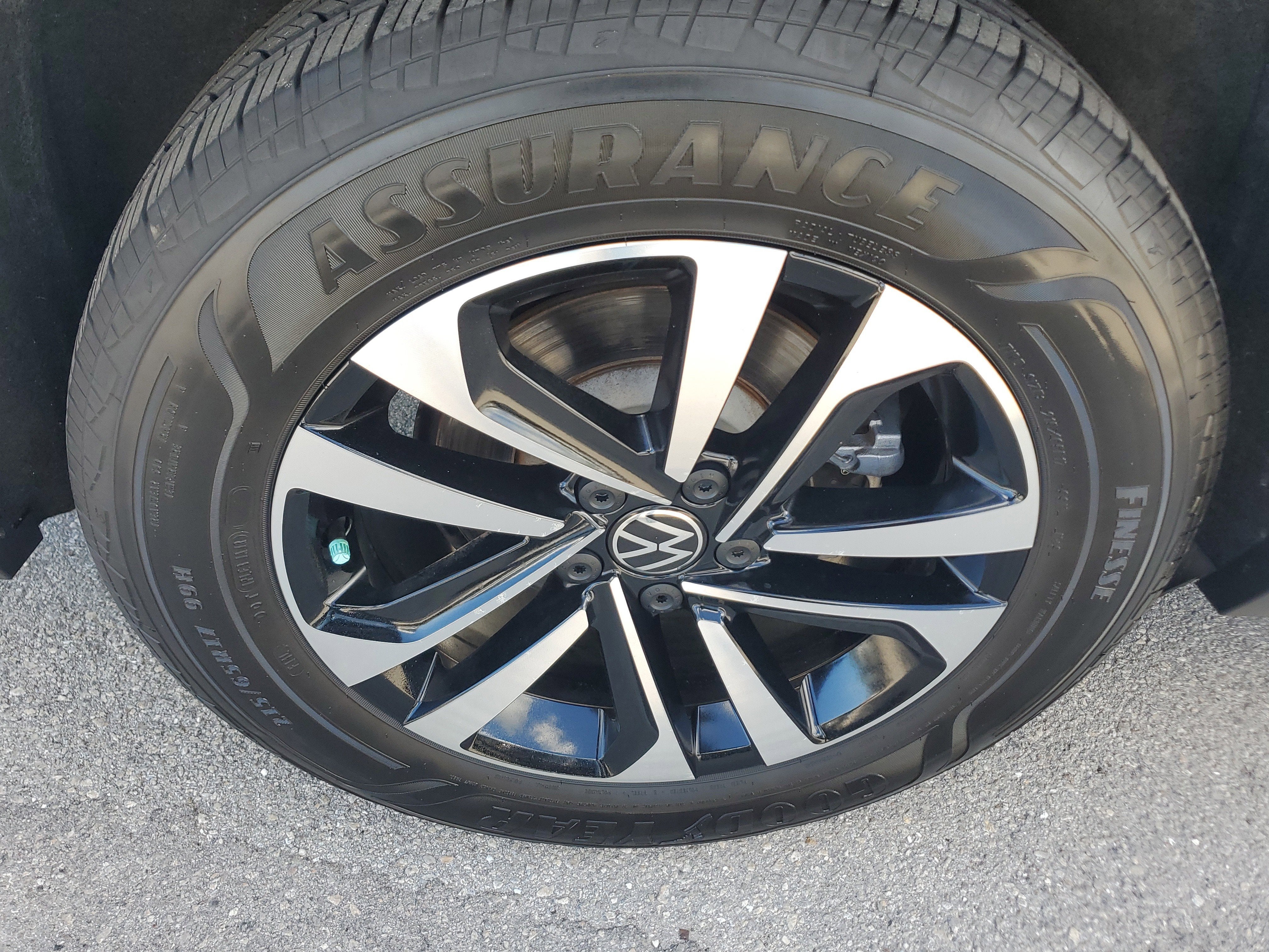 2023 Volkswagen Tiguan S