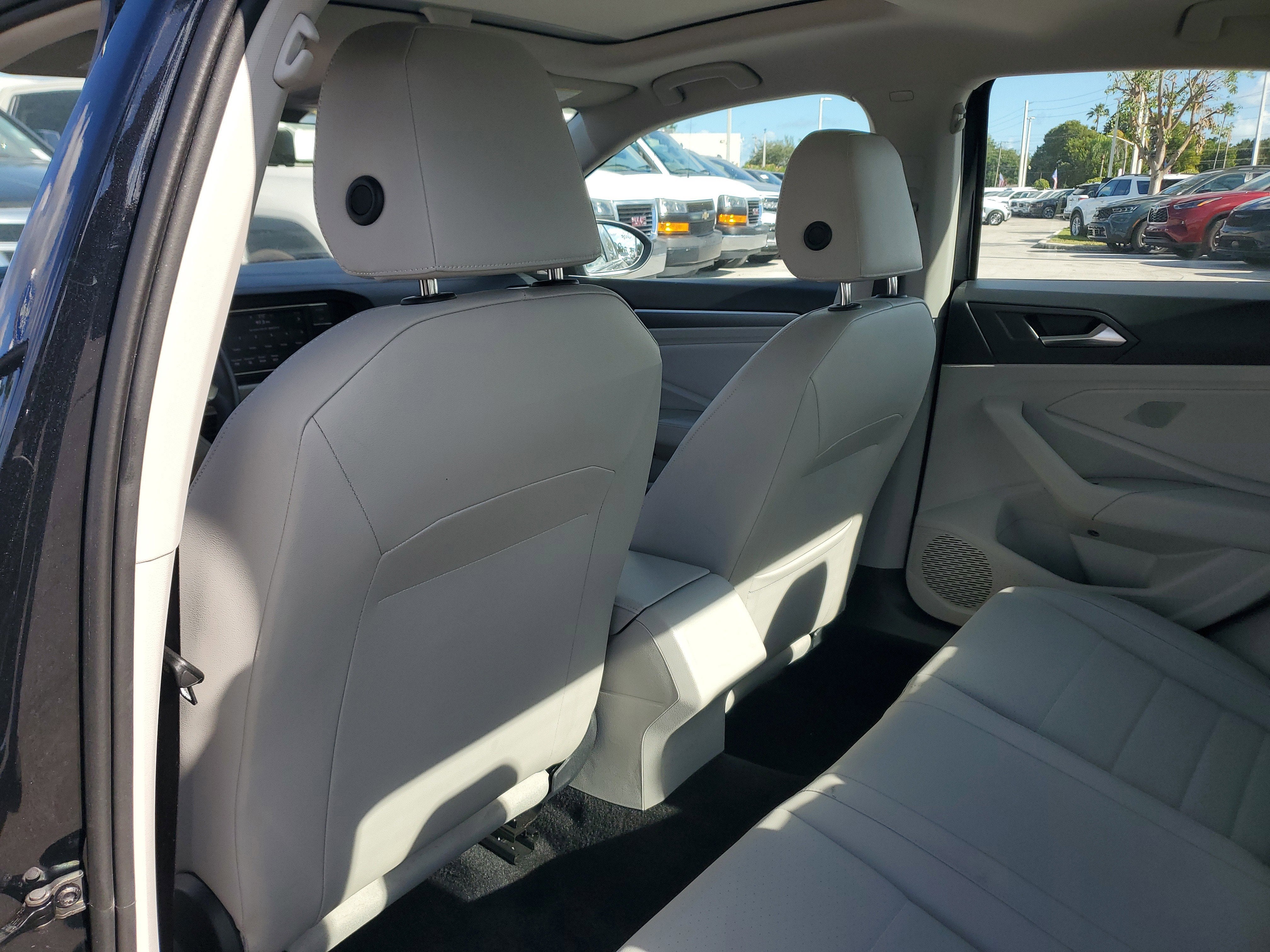 2023 Volkswagen Jetta SE