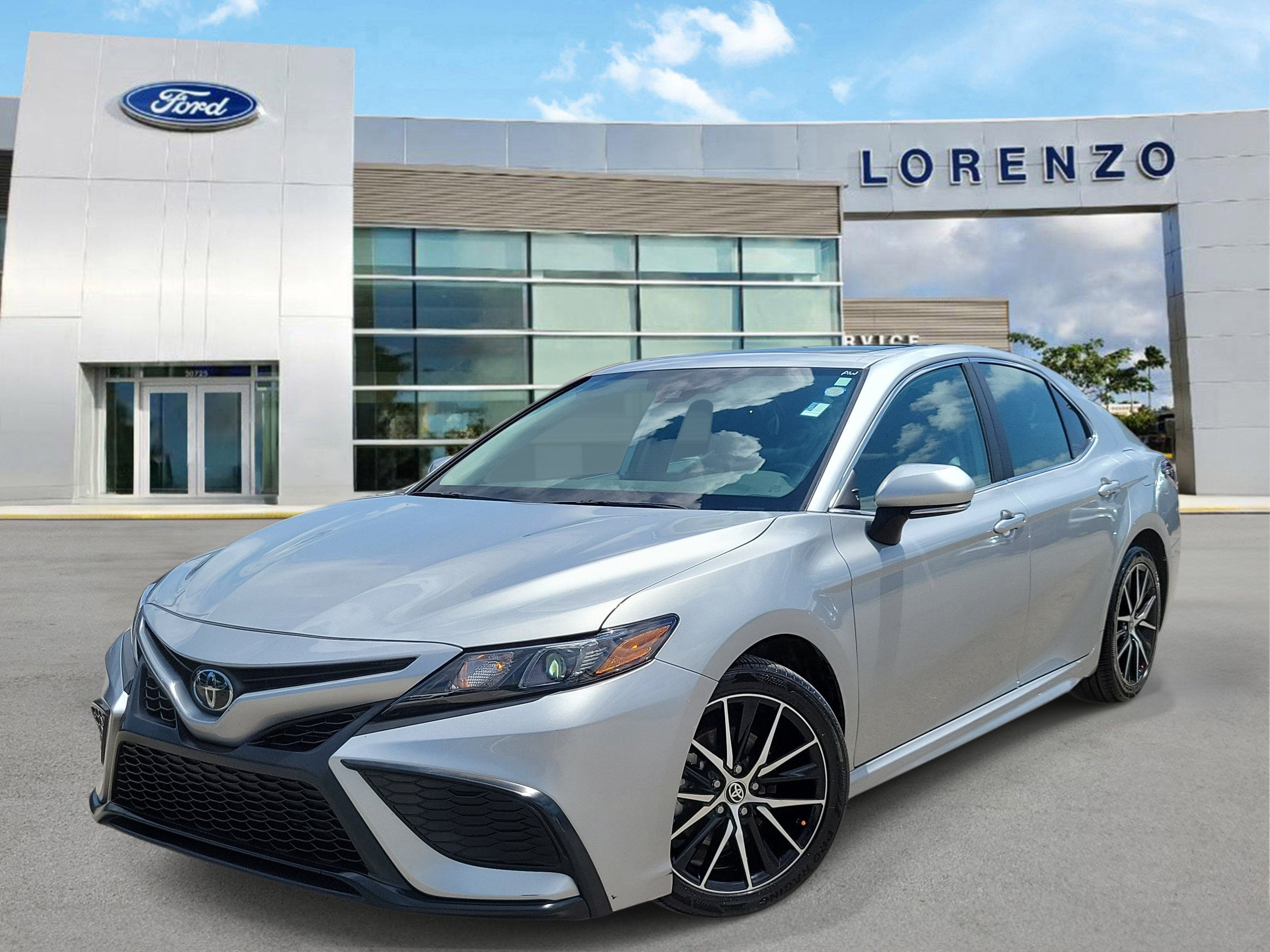 2024 Toyota Camry SE