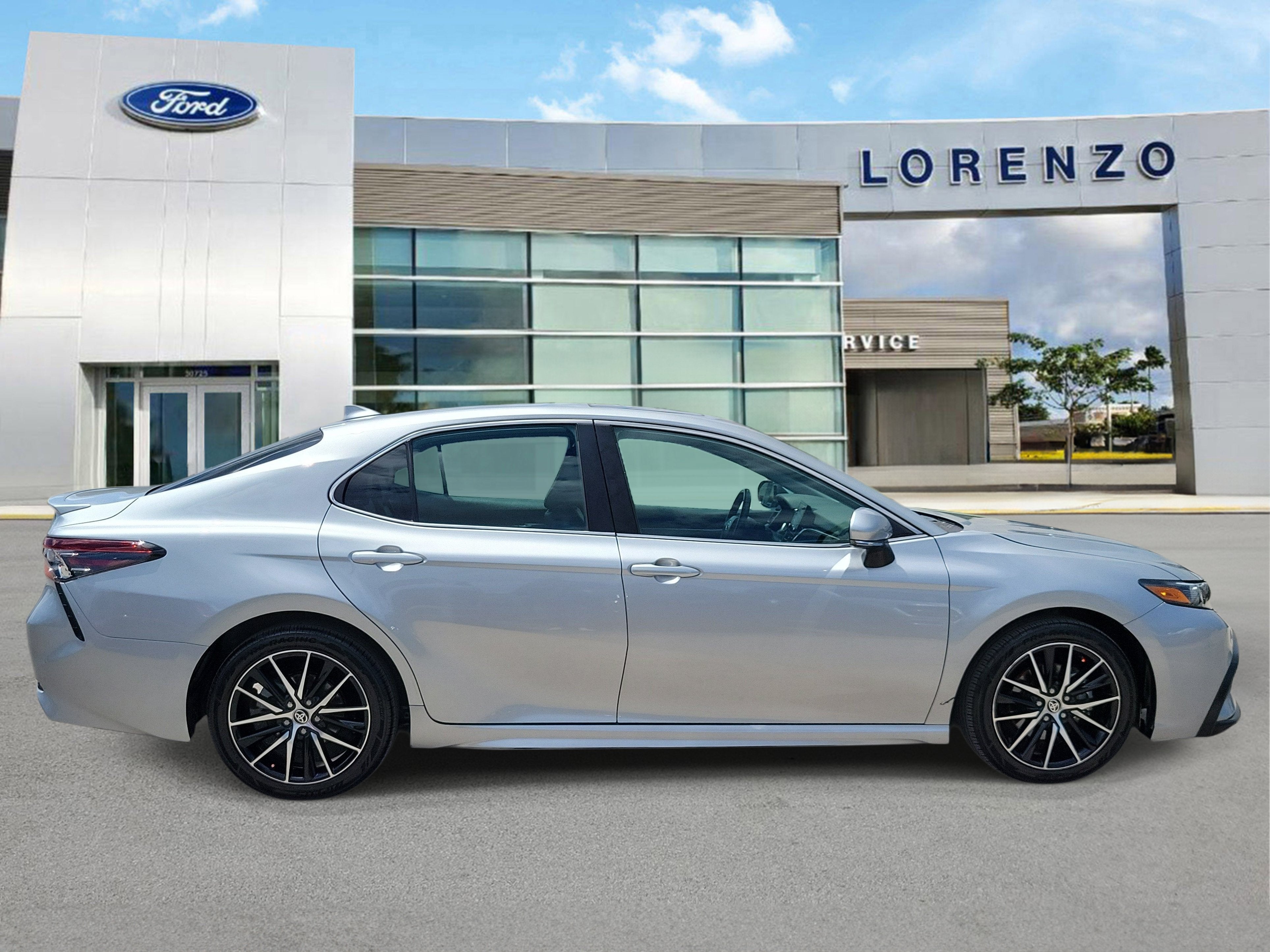 2024 Toyota Camry SE