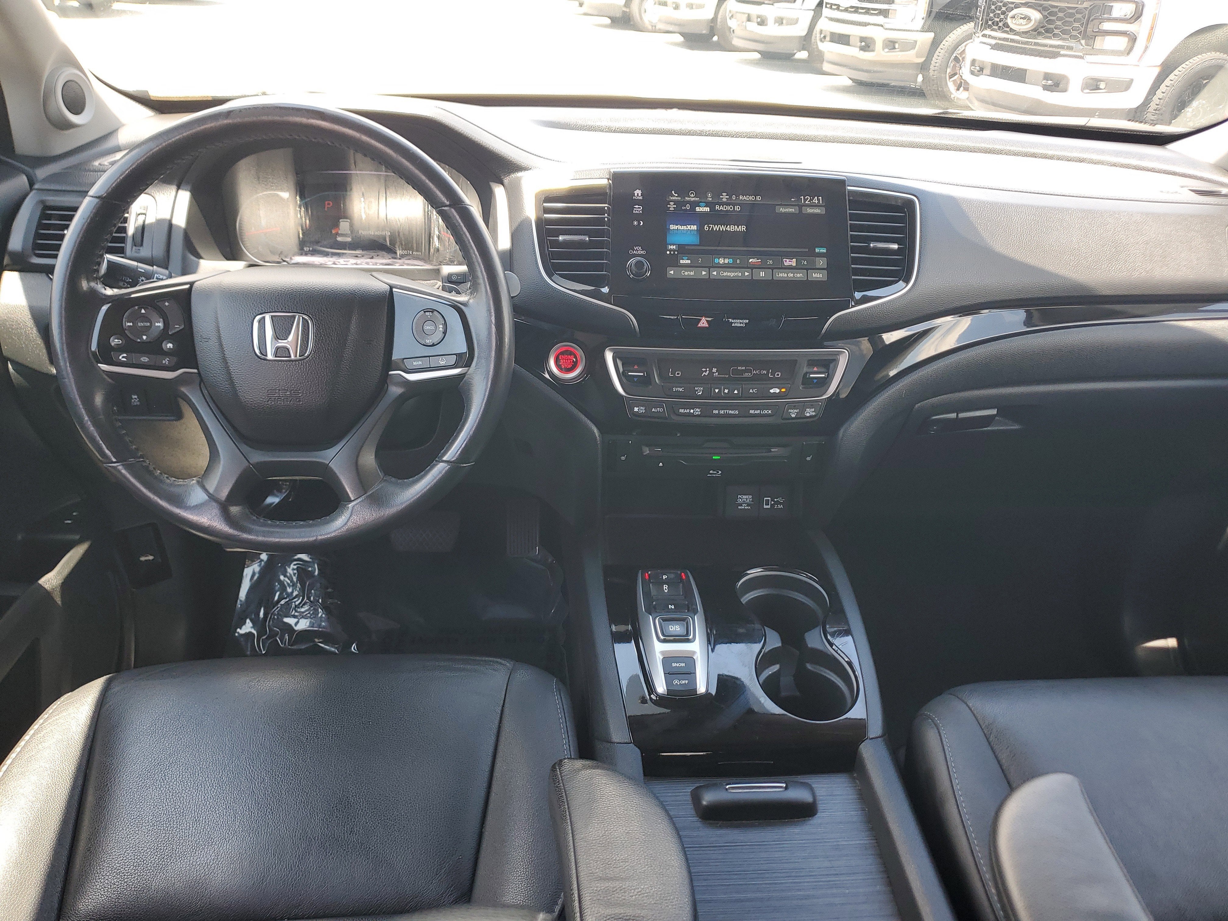 2022 Honda Pilot Touring 7-Passenger