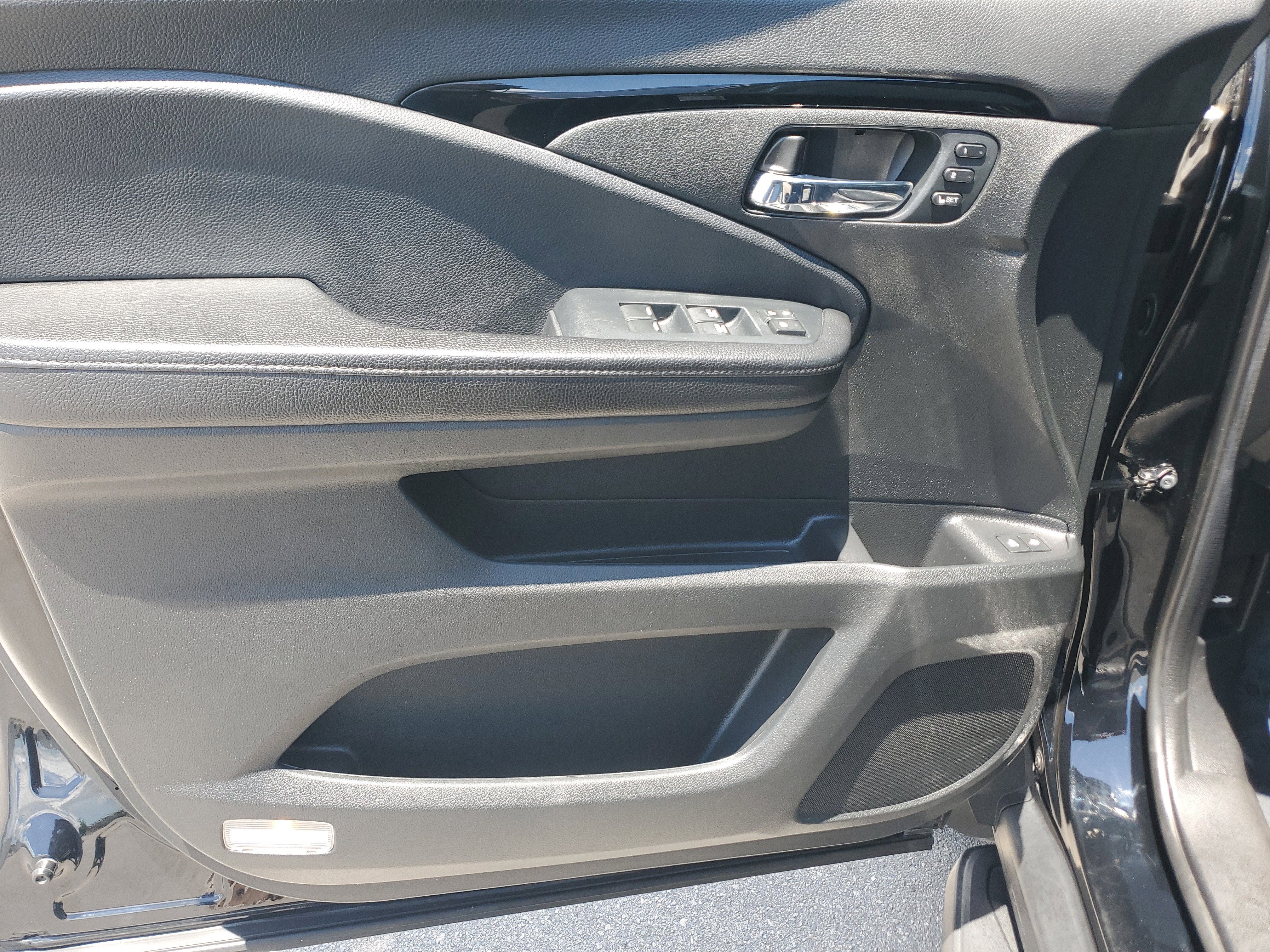 2022 Honda Pilot Touring 7-Passenger