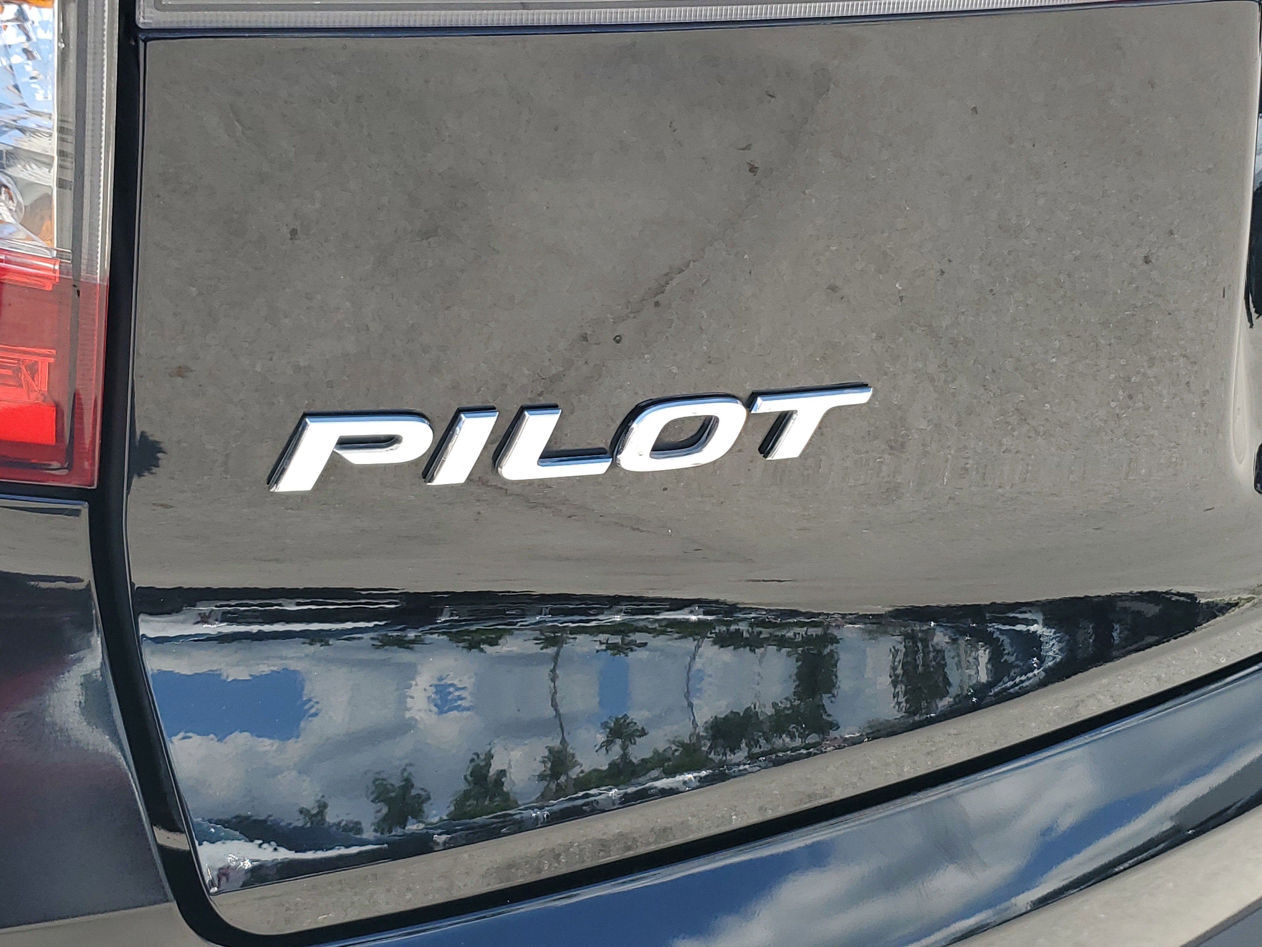 2022 Honda Pilot Touring 7-Passenger