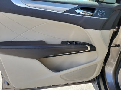 2019 Lincoln MKC Standard