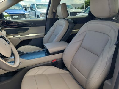 2024 Lincoln Nautilus Premiere 4WD