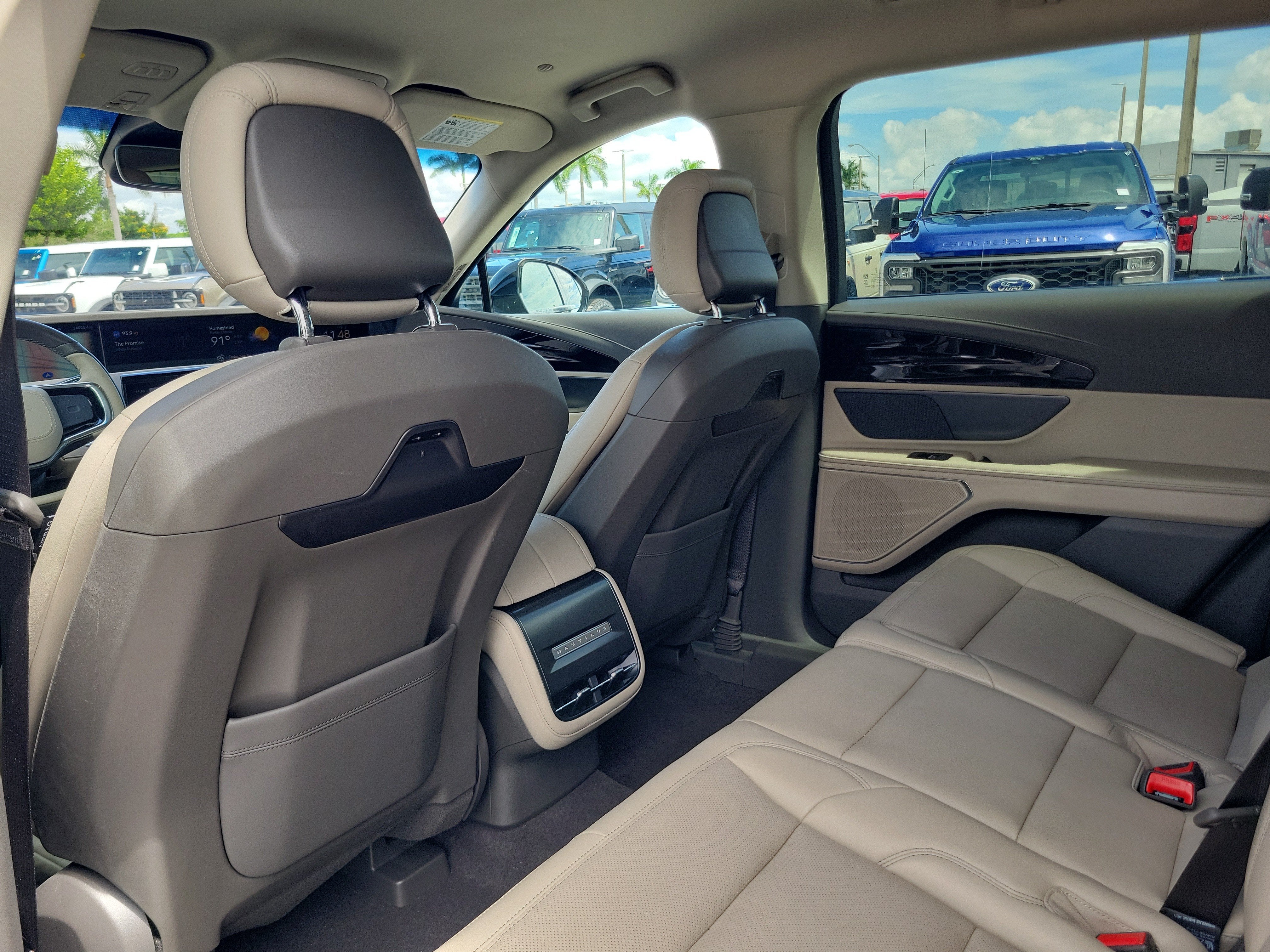 2024 Lincoln Nautilus Premiere 4WD
