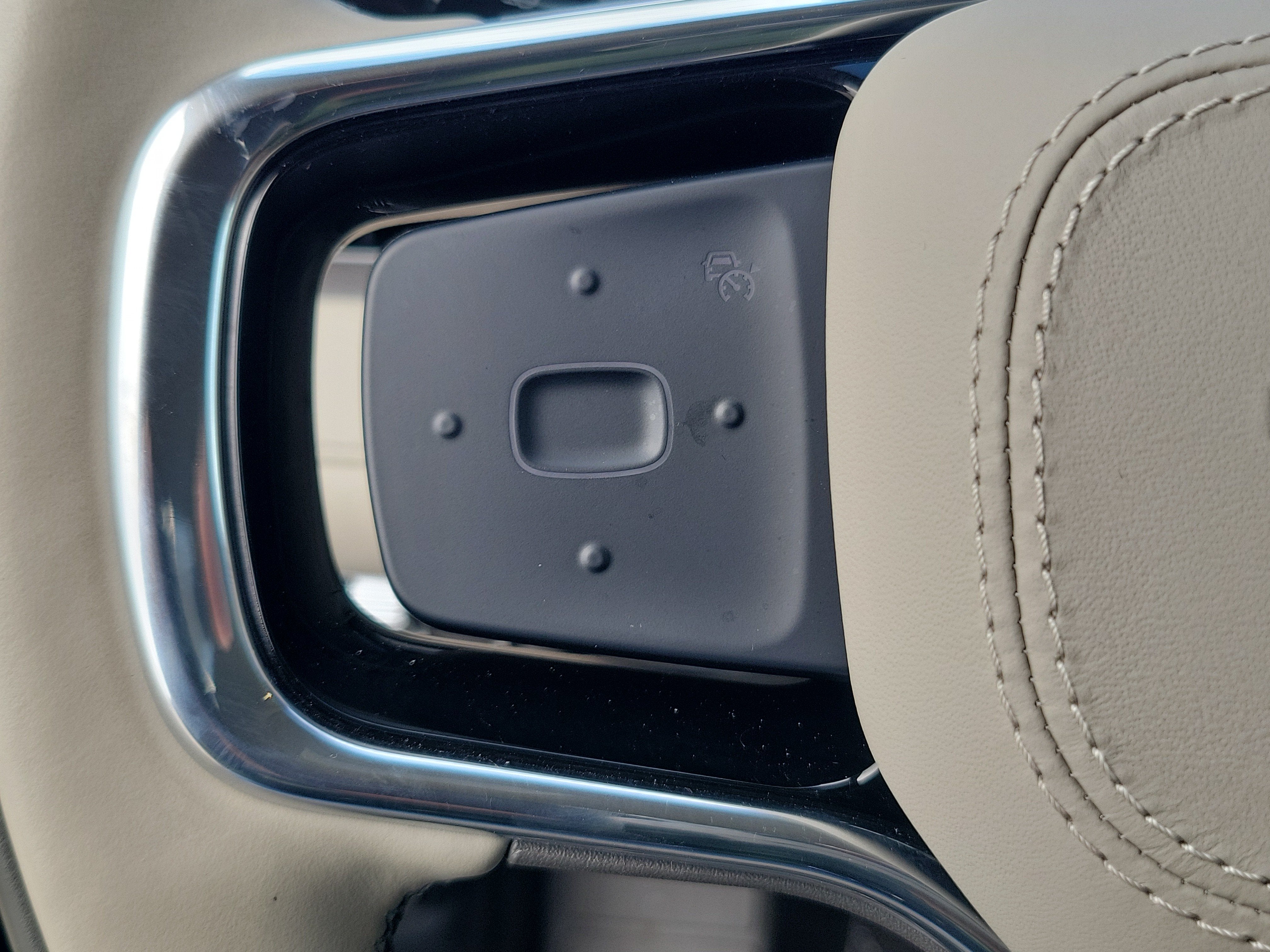 2024 Lincoln Nautilus Premiere 4WD