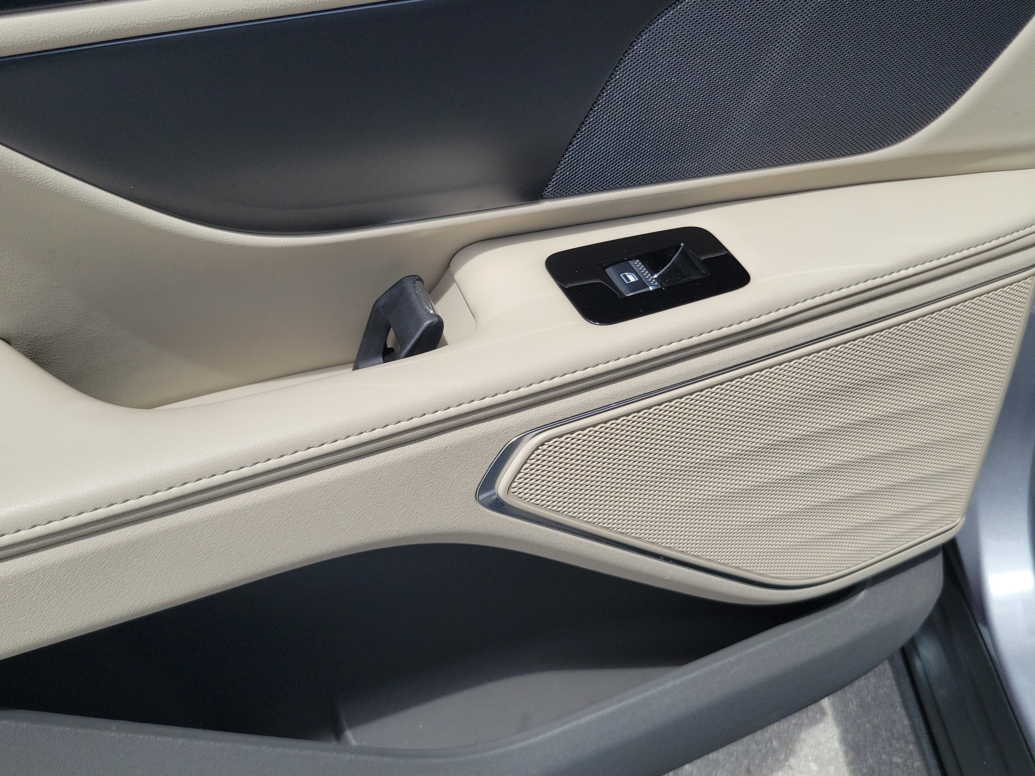 2024 Lincoln Nautilus Premiere 4WD