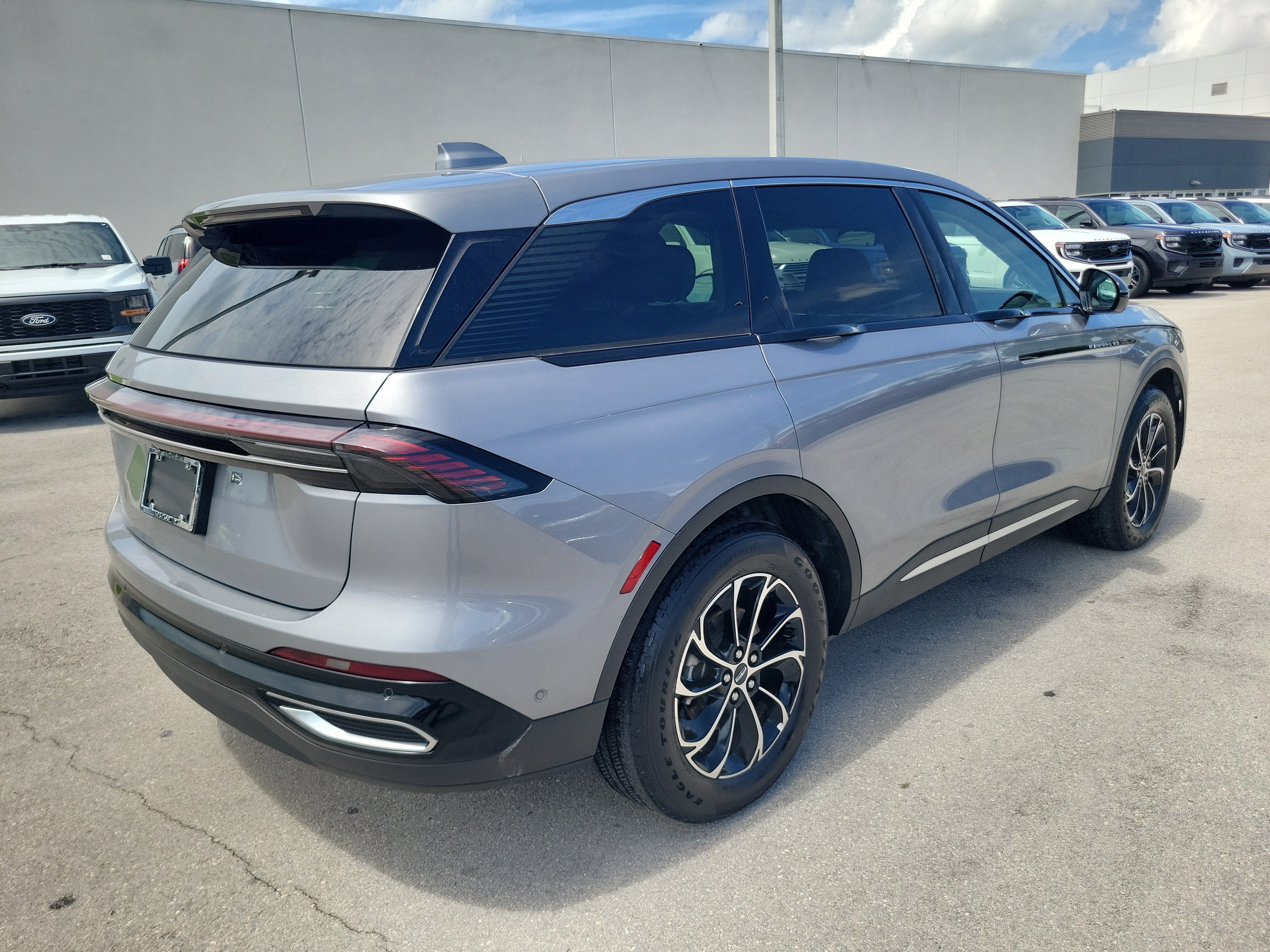 2024 Lincoln Nautilus Premiere 4WD