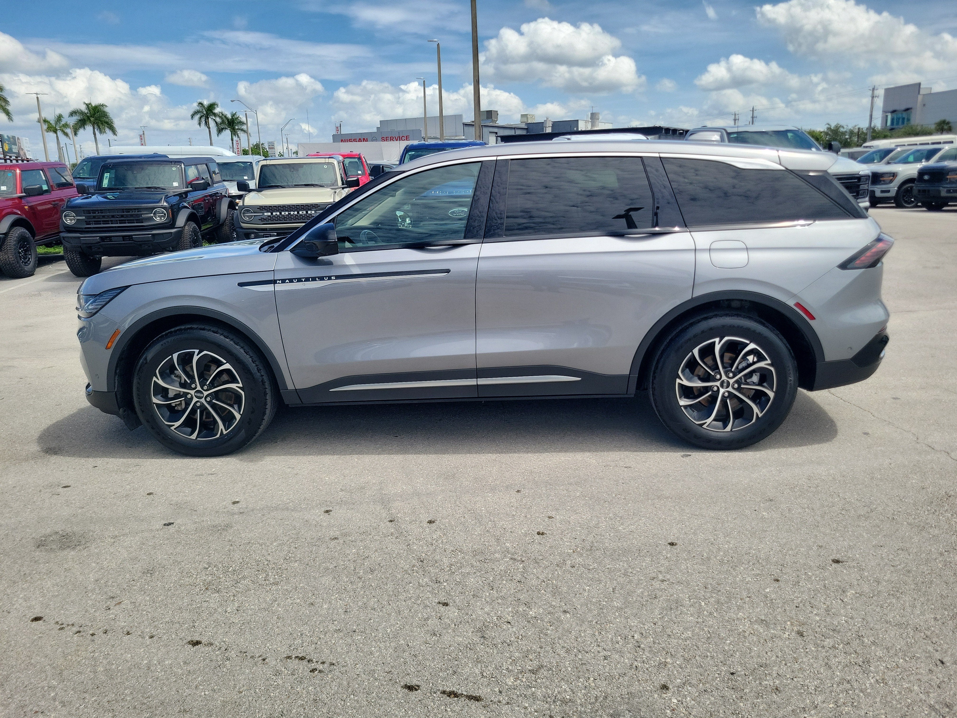 2024 Lincoln Nautilus Premiere 4WD