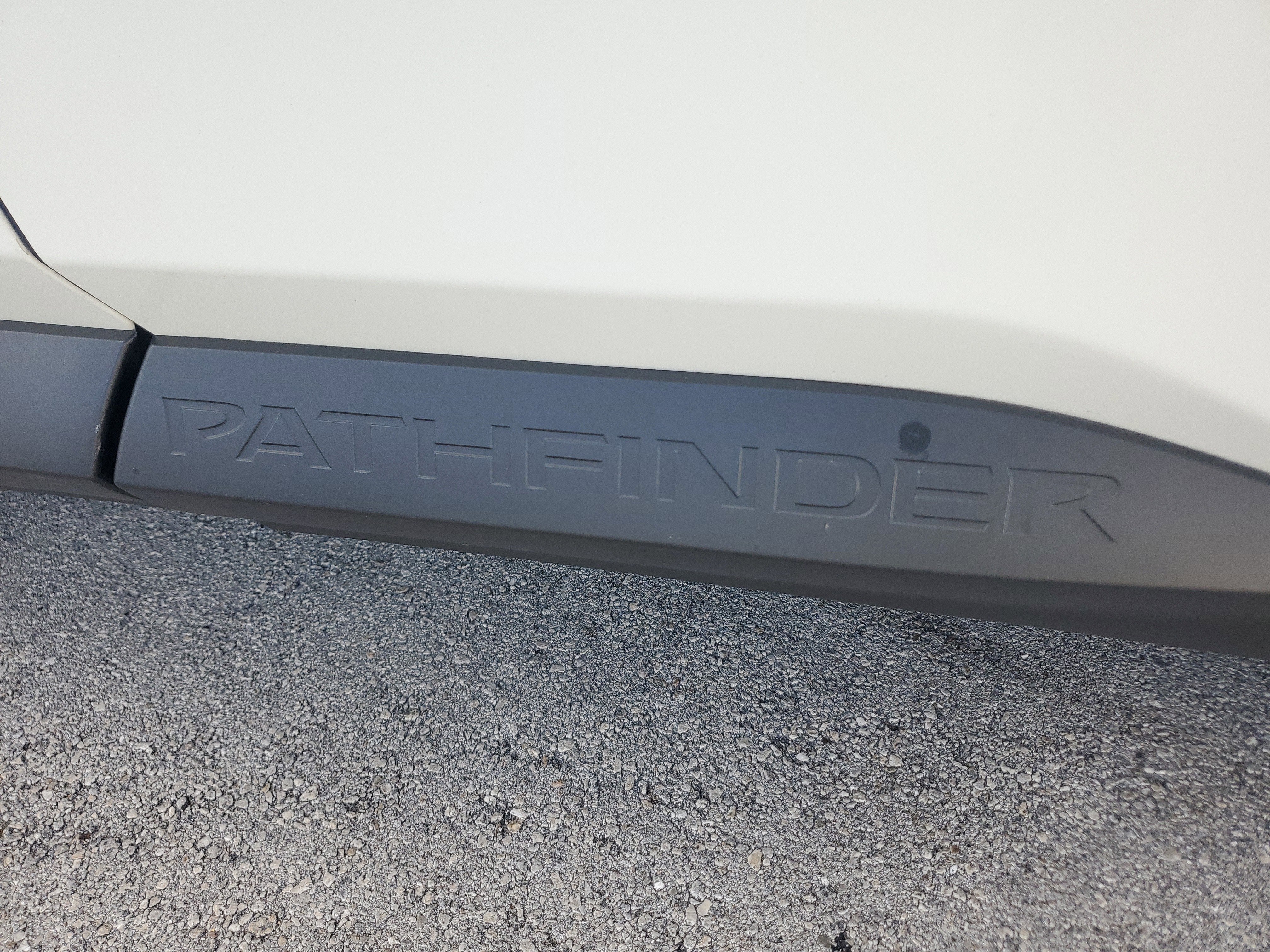 2024 Nissan Pathfinder S