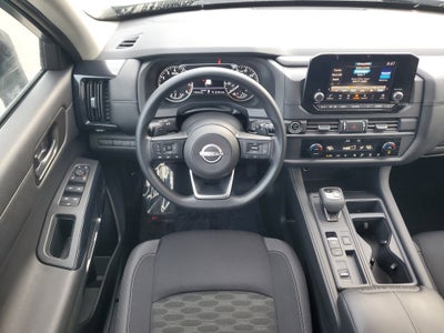 2024 Nissan Pathfinder S