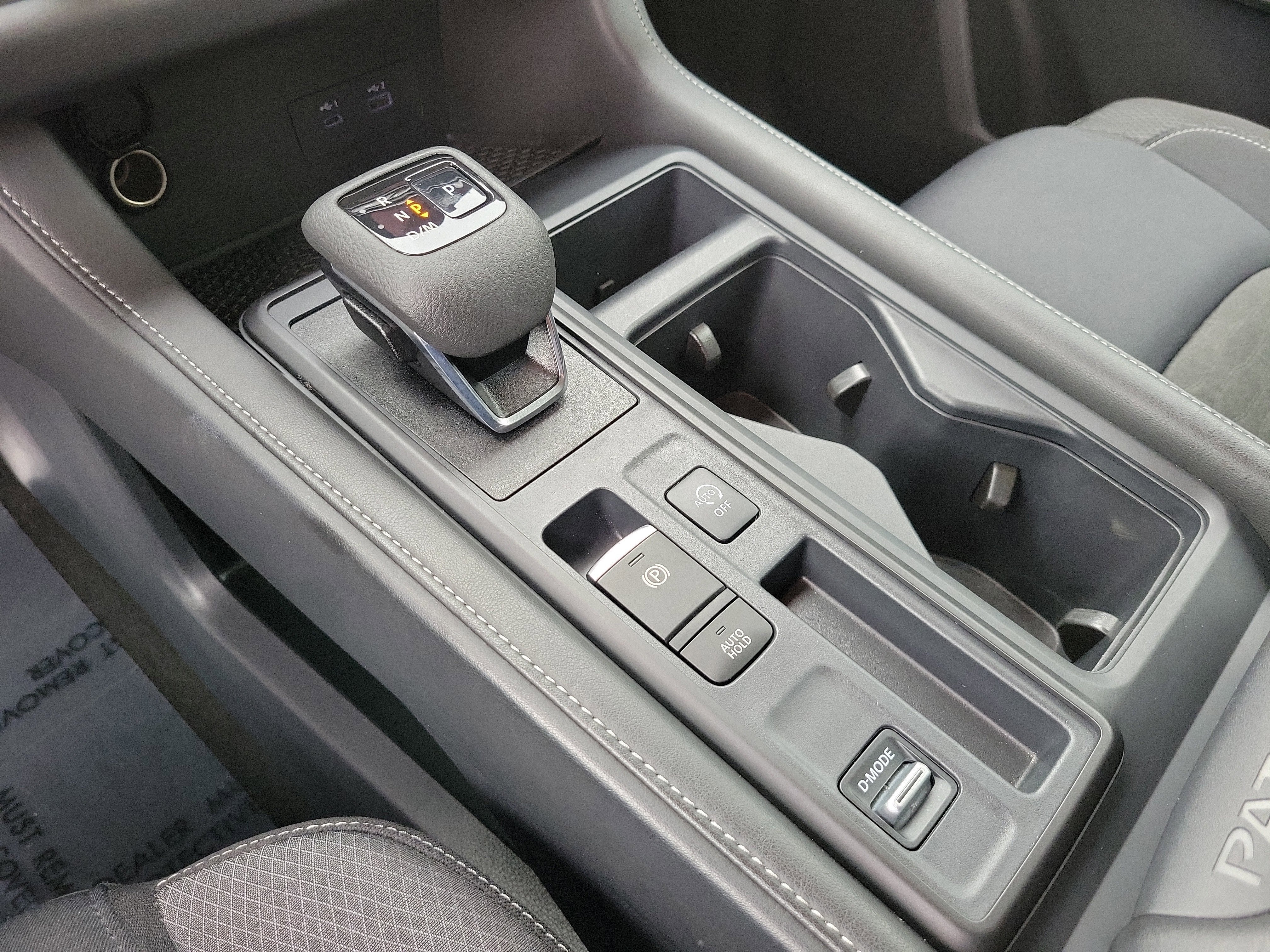 2024 Nissan Pathfinder S