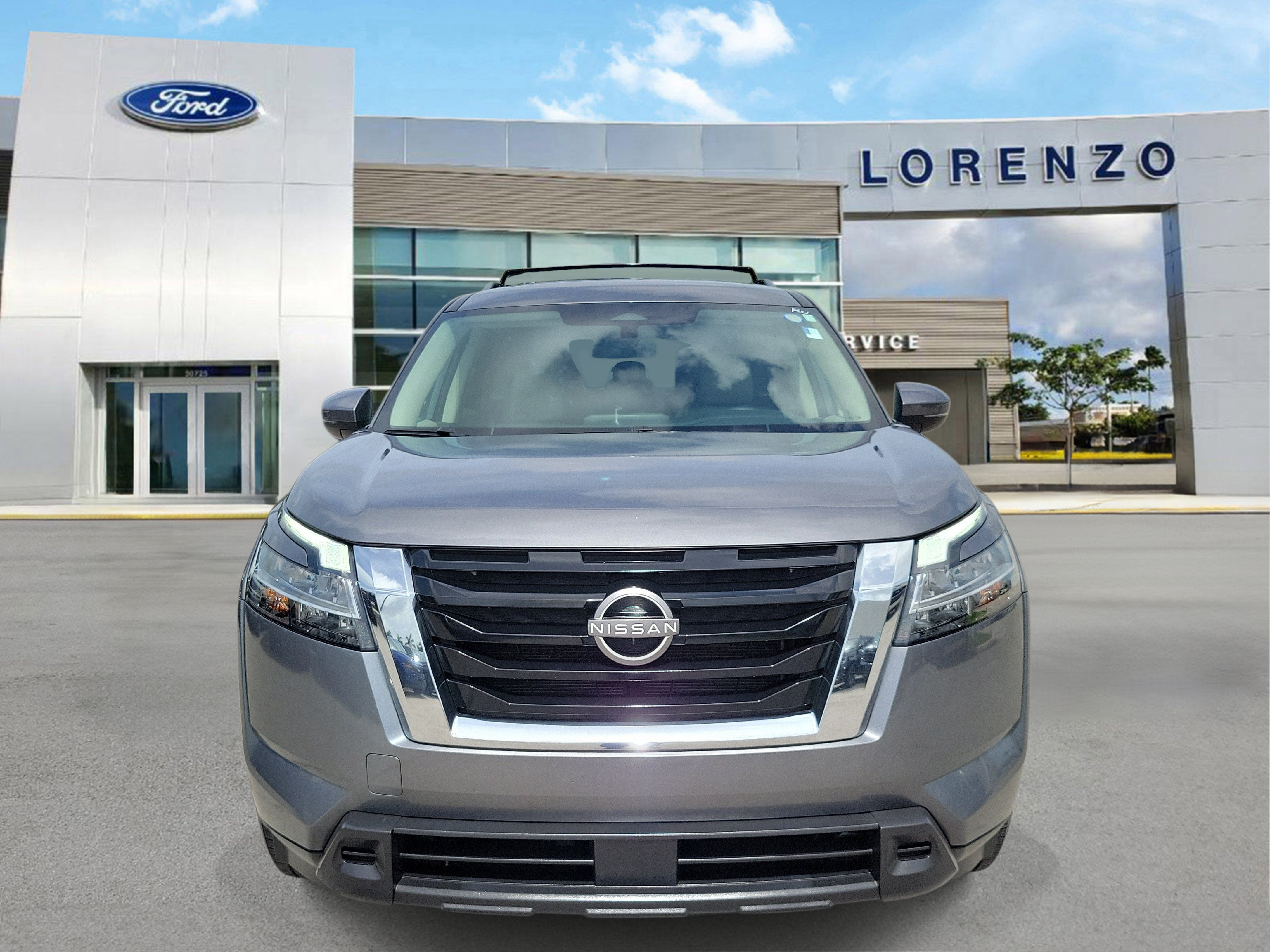 2022 Nissan Pathfinder SV