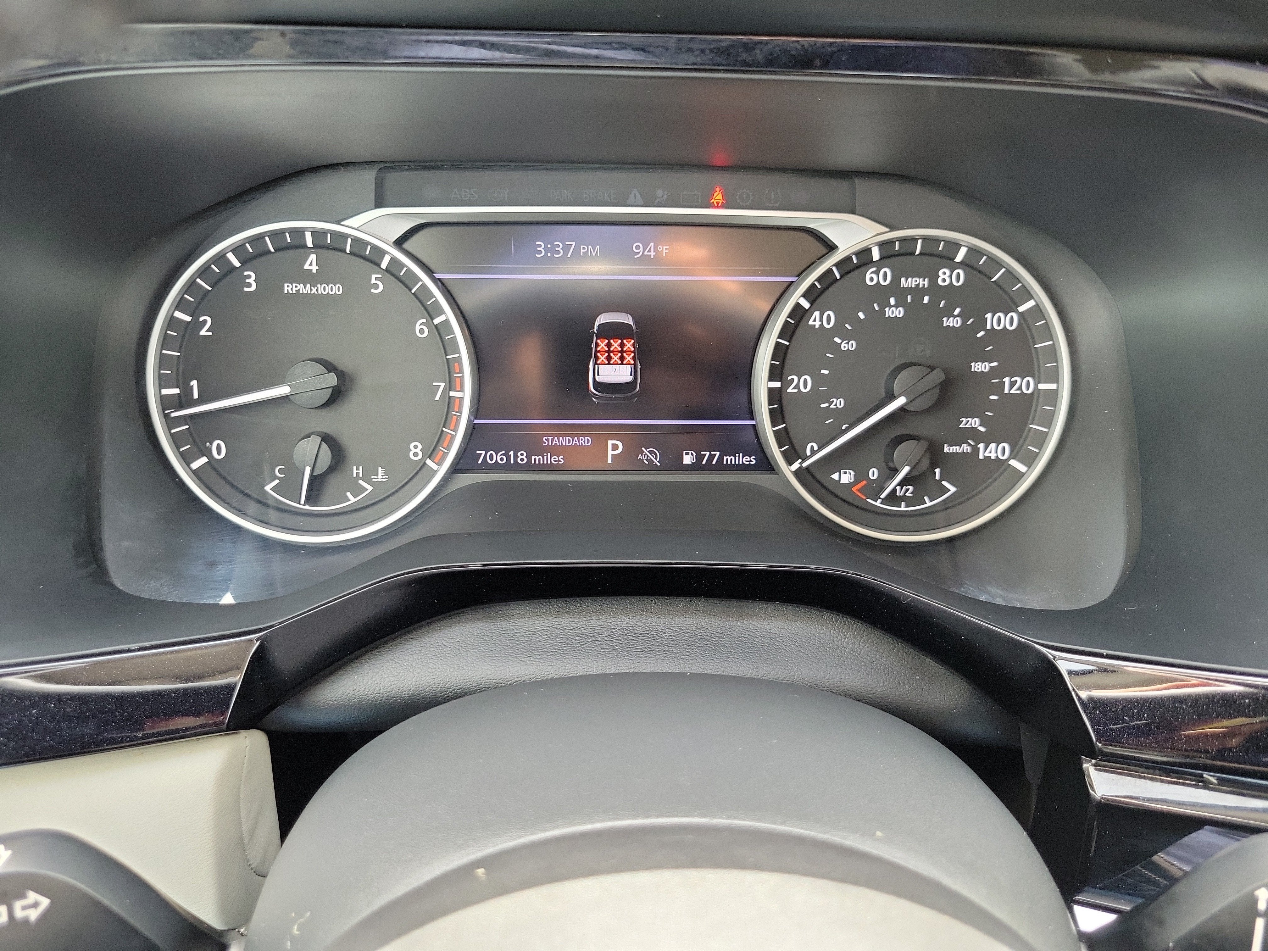 2022 Nissan Pathfinder SV