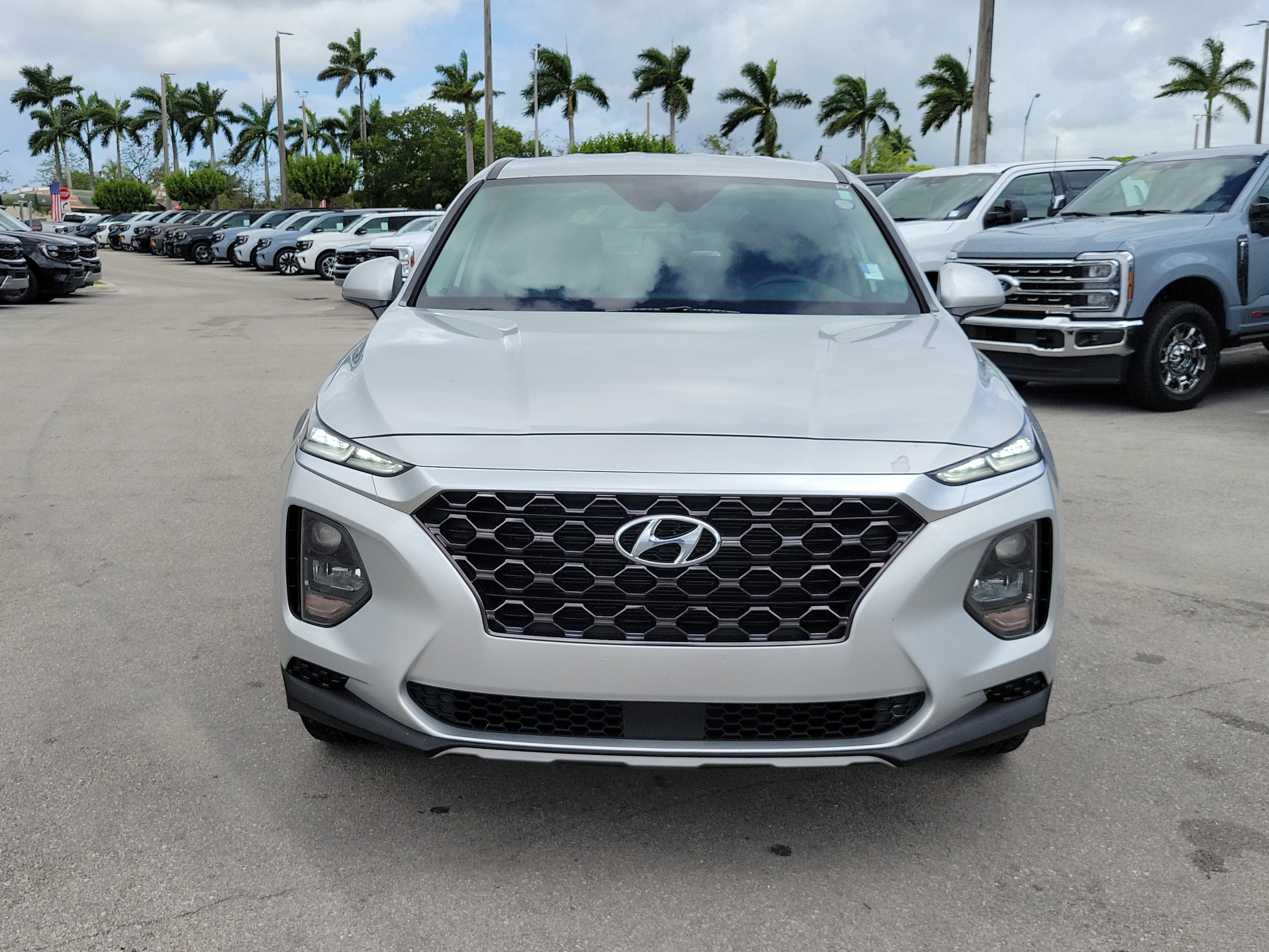 2020 Hyundai Santa Fe SE
