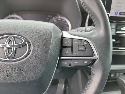 2023 Toyota Highlander LE