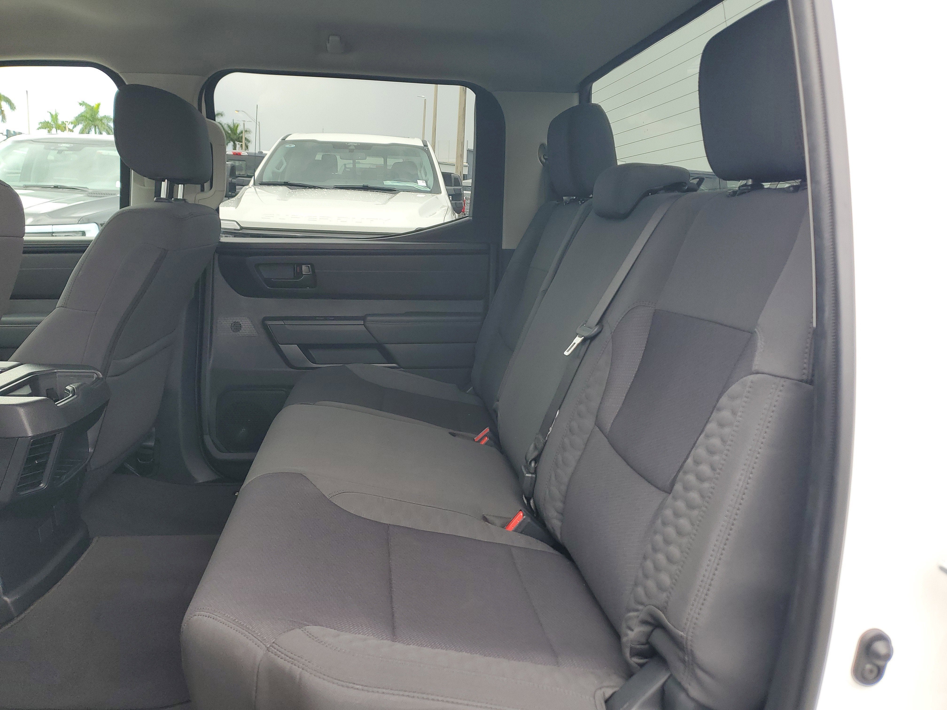 2023 Toyota Tundra 4WD SR 4WD