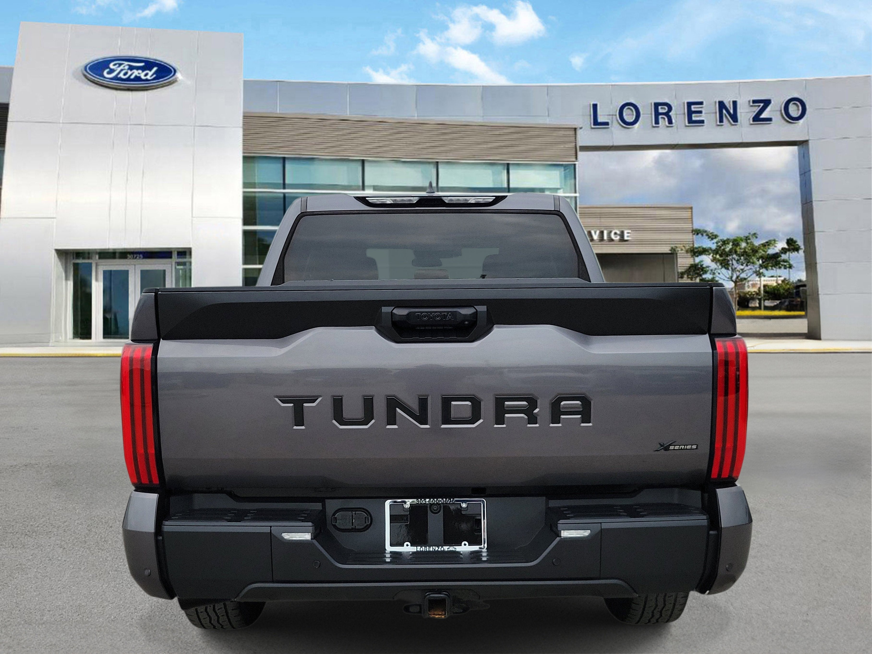 2023 Toyota Tundra 2WD SR5