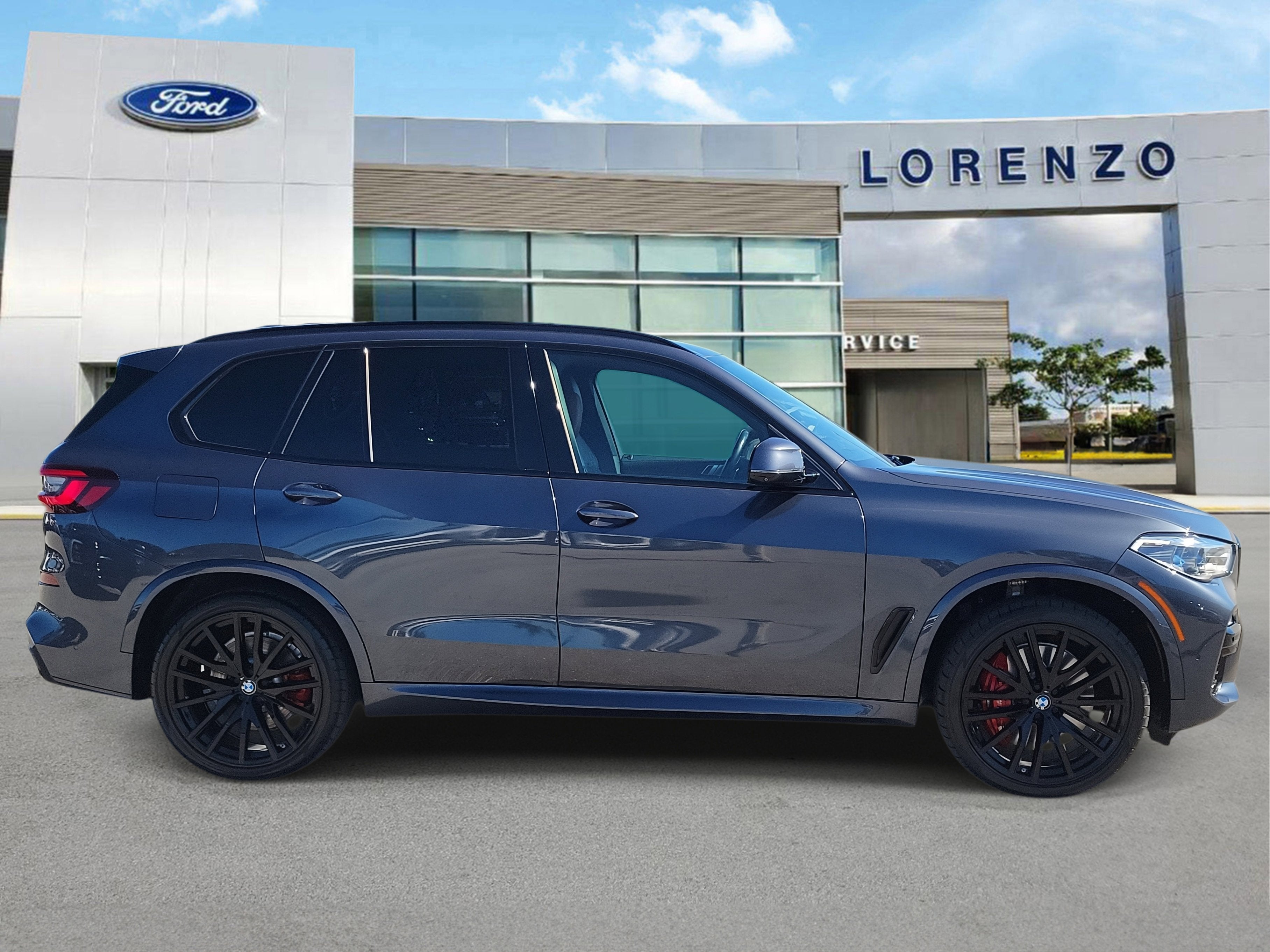 2021 BMW X5 M50i
