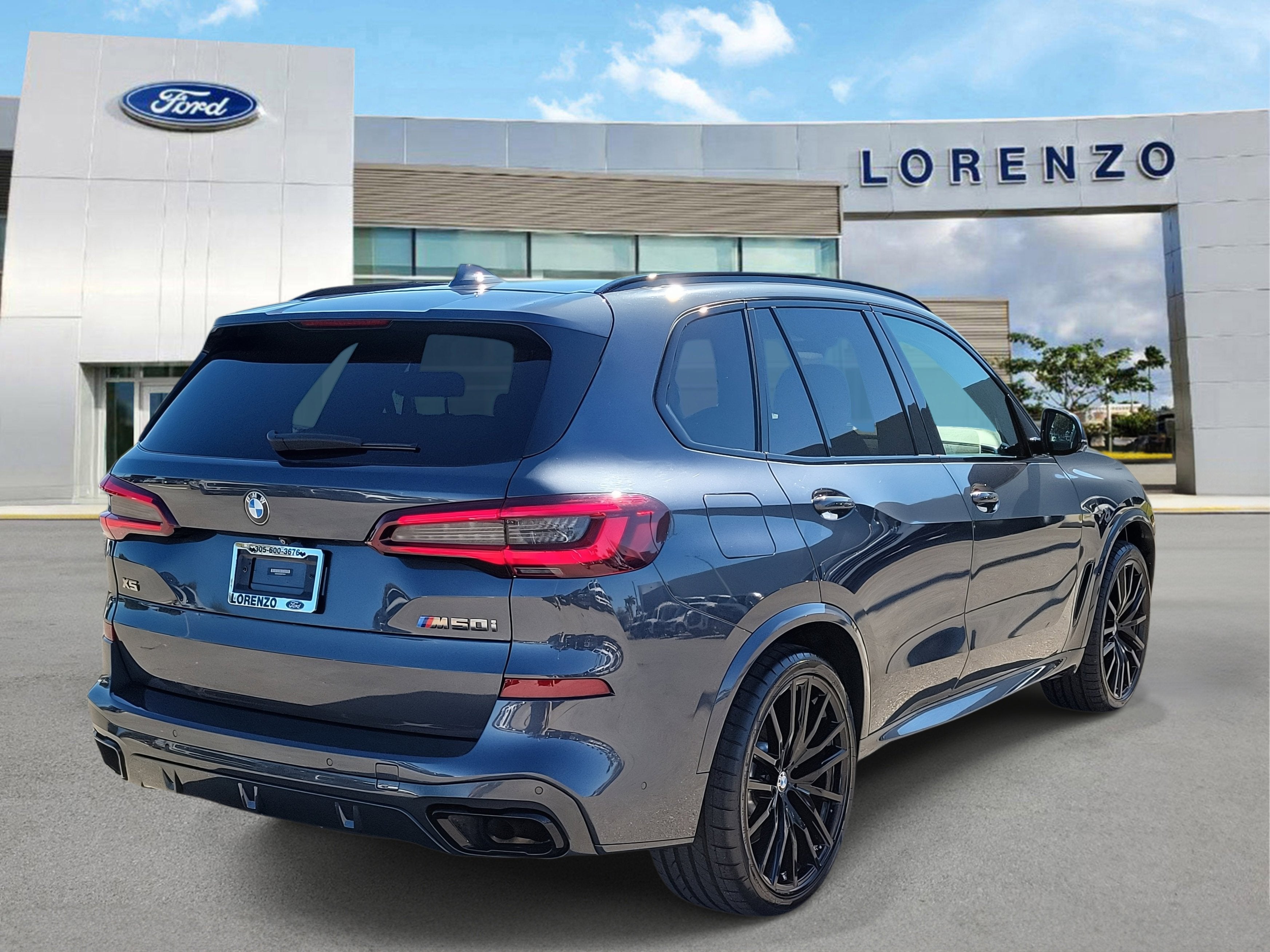 2021 BMW X5 M50i