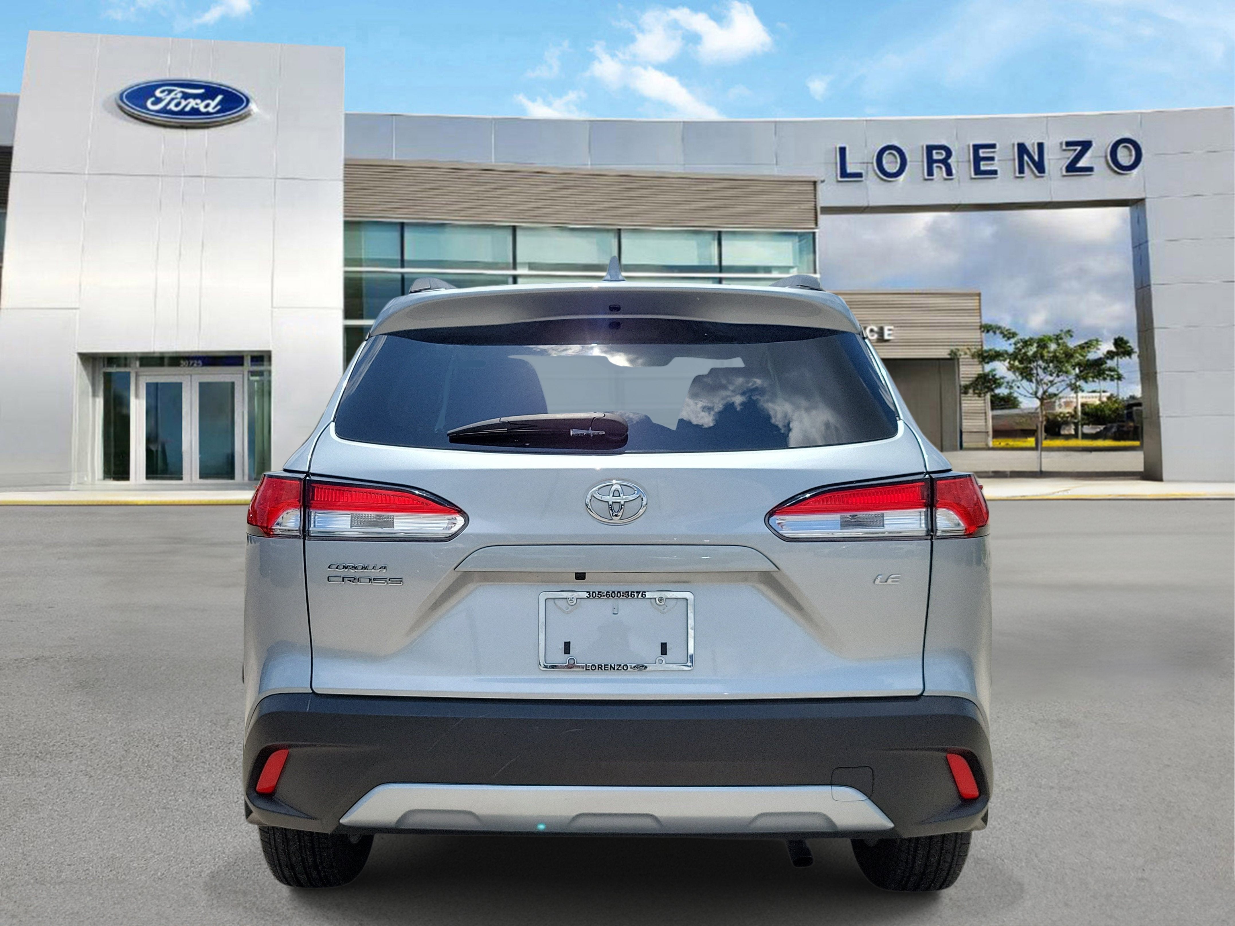 2024 Toyota Corolla Cross LE