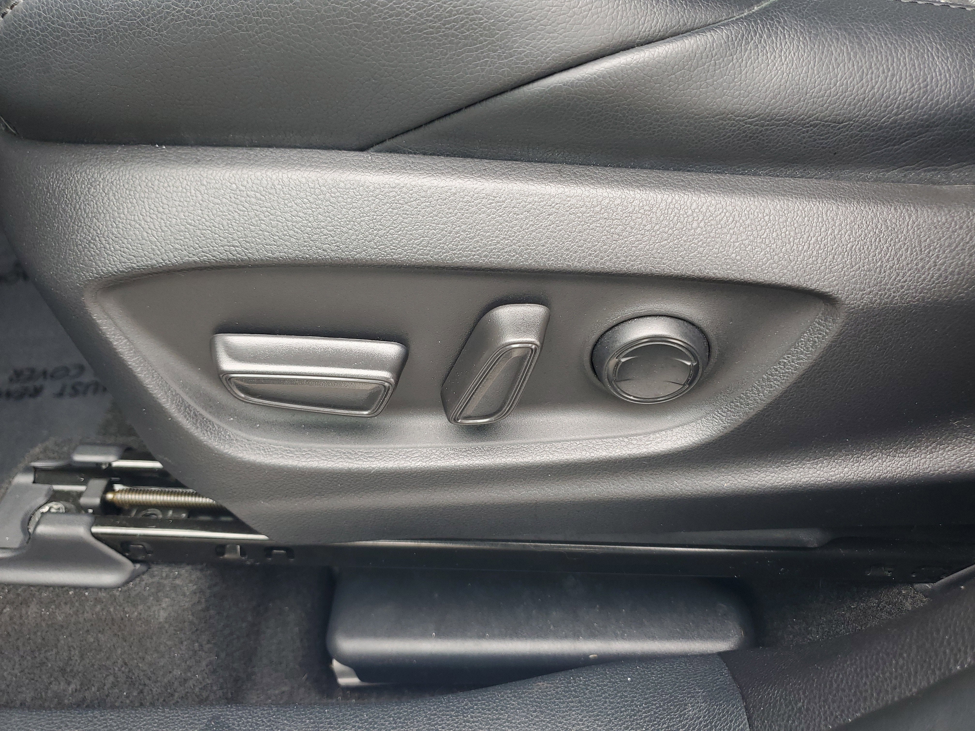 2023 Toyota Corolla Cross Hybrid XSE 4WD