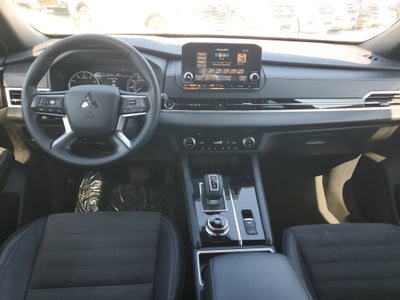 2022 Mitsubishi Outlander Black Edition