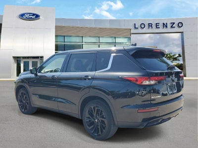 2022 Mitsubishi Outlander Black Edition