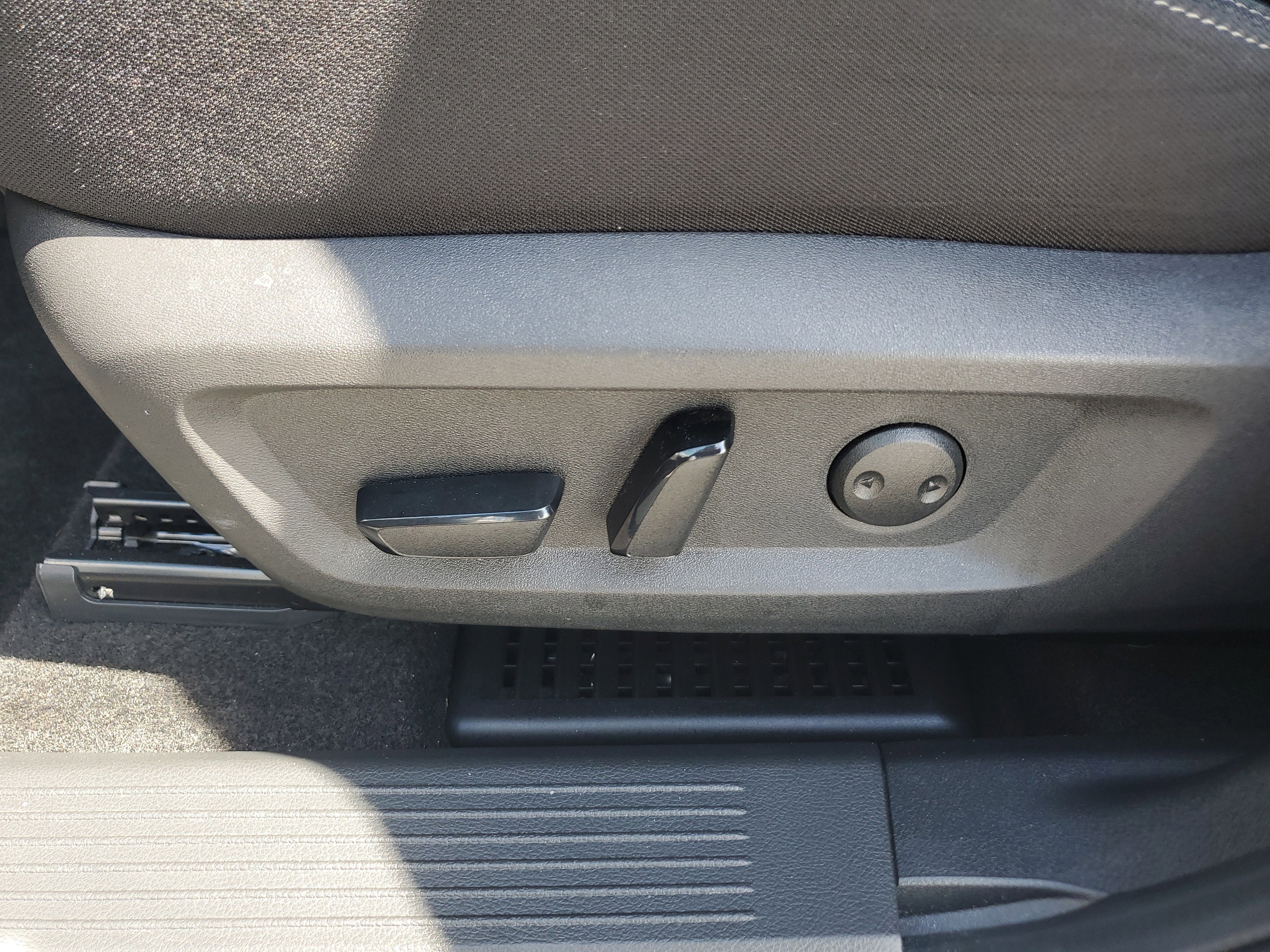 2023 Nissan Rogue SV 4WD