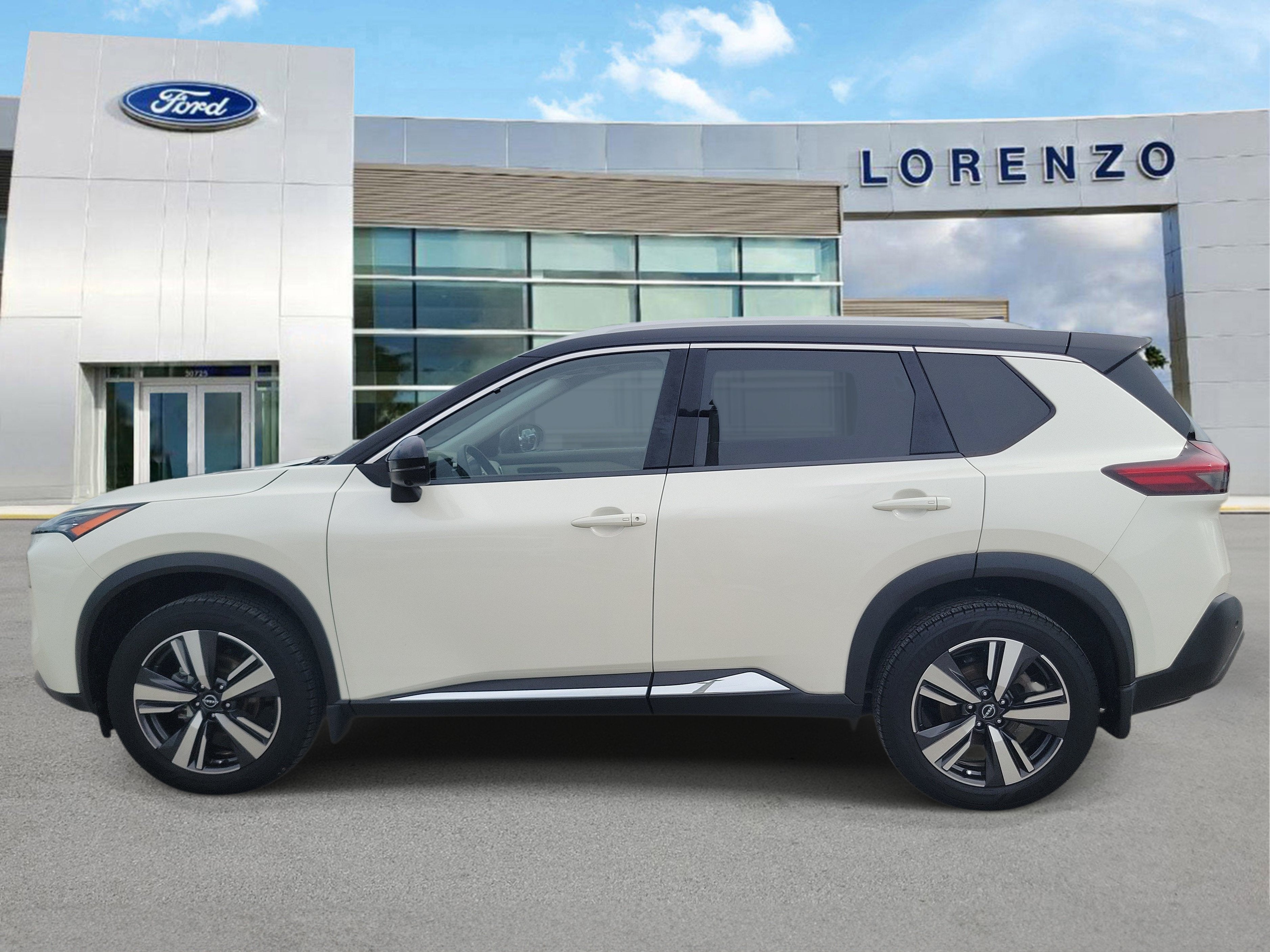 2022 Nissan Rogue SL